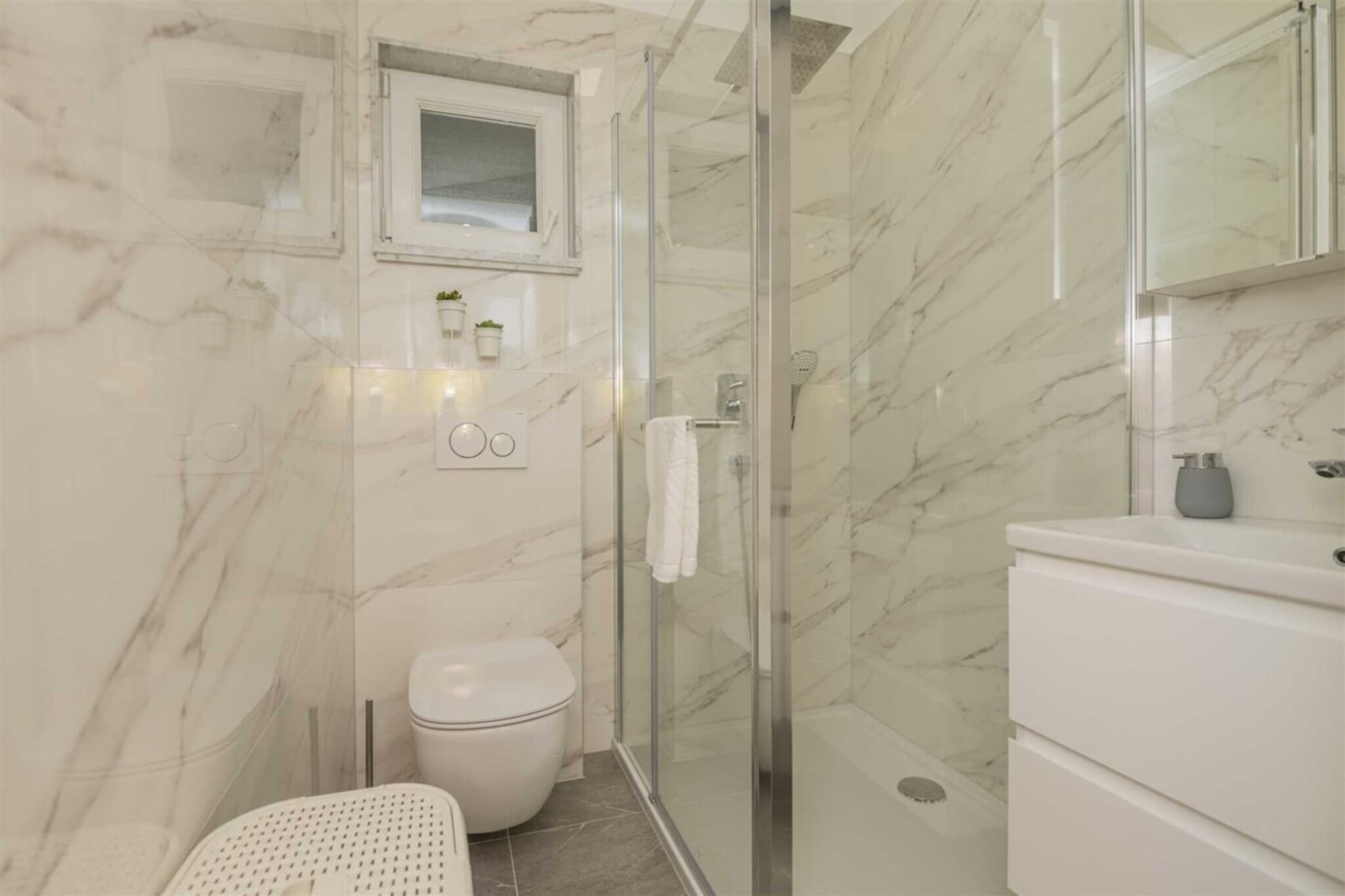 Holiday Home Maslina-Badezimmer