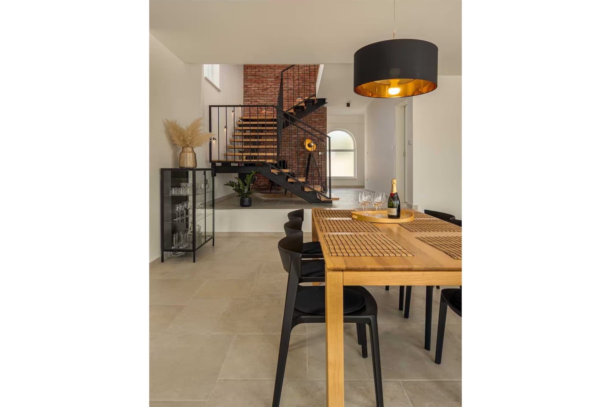 VILLA ROYAL STONE-Salle à manger