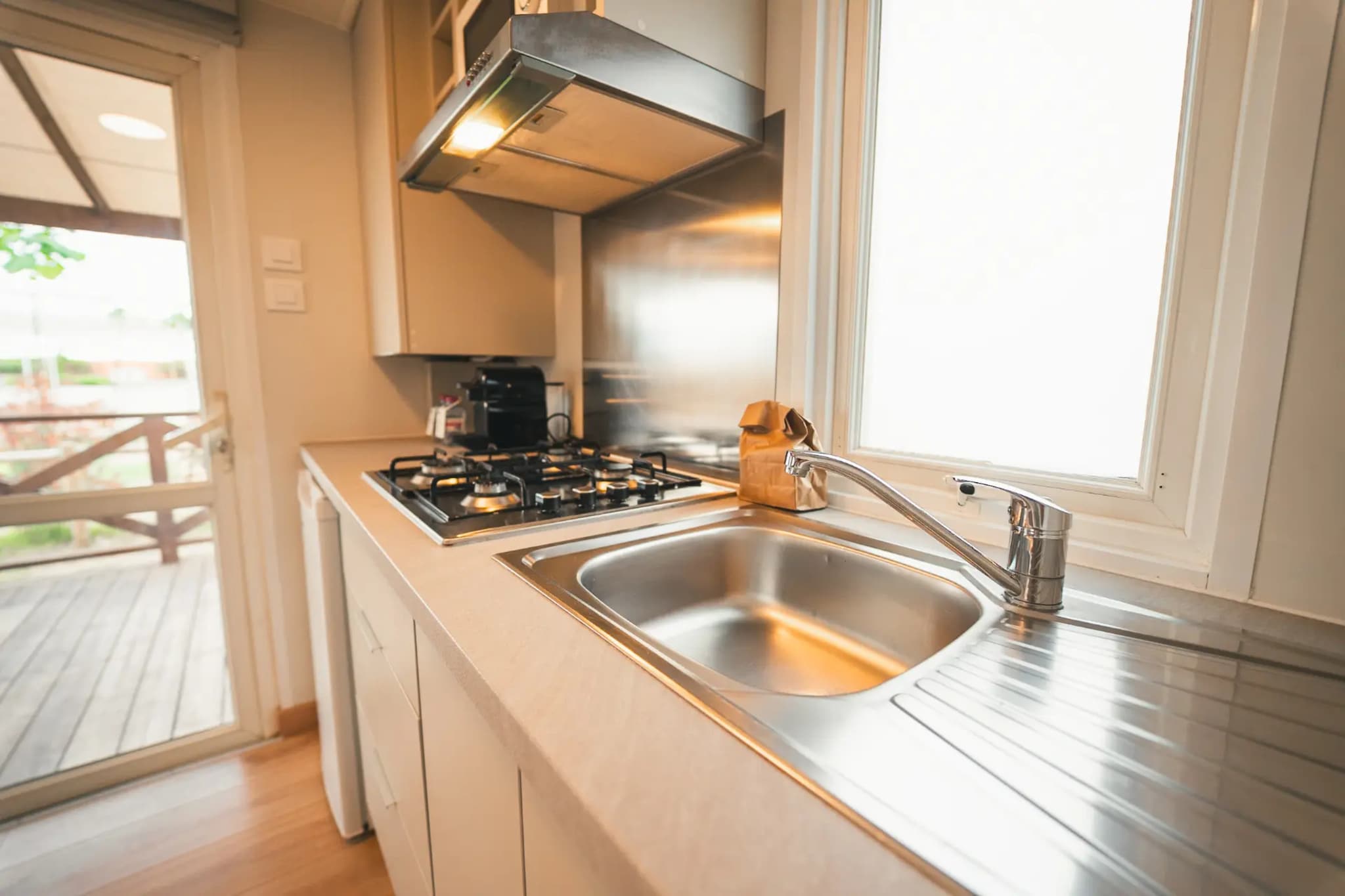 HOLA CAMP CHILCHES-Comfort 2-Keuken