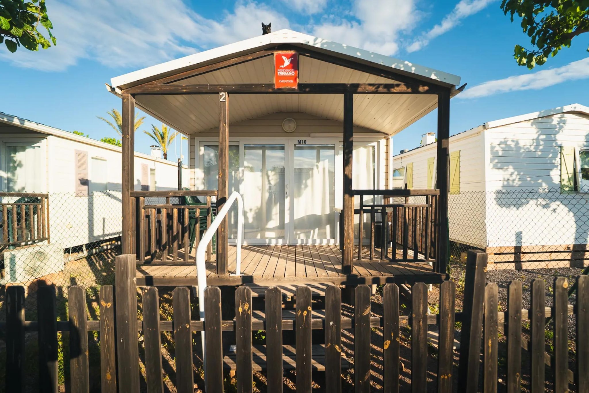 HOLA CAMP CHILCHES-Comfort 4-Buitenkant zomer