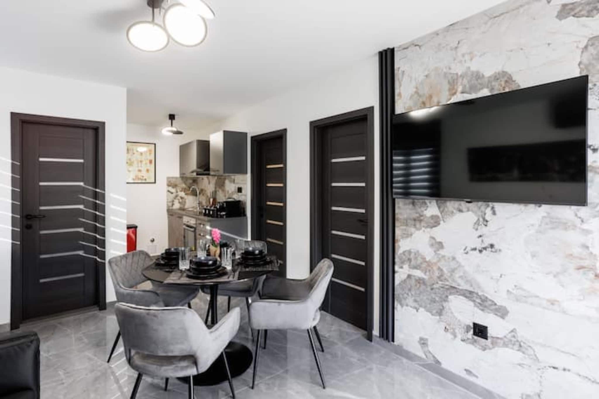 Villa Marivi-Eetkamer