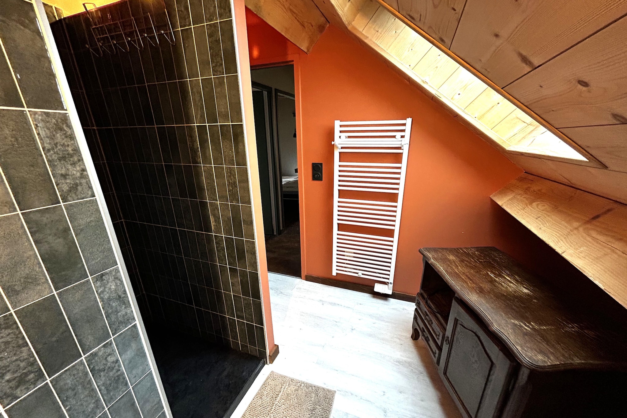 Maison de Vacances XXL Gouville sur mer-Badezimmer