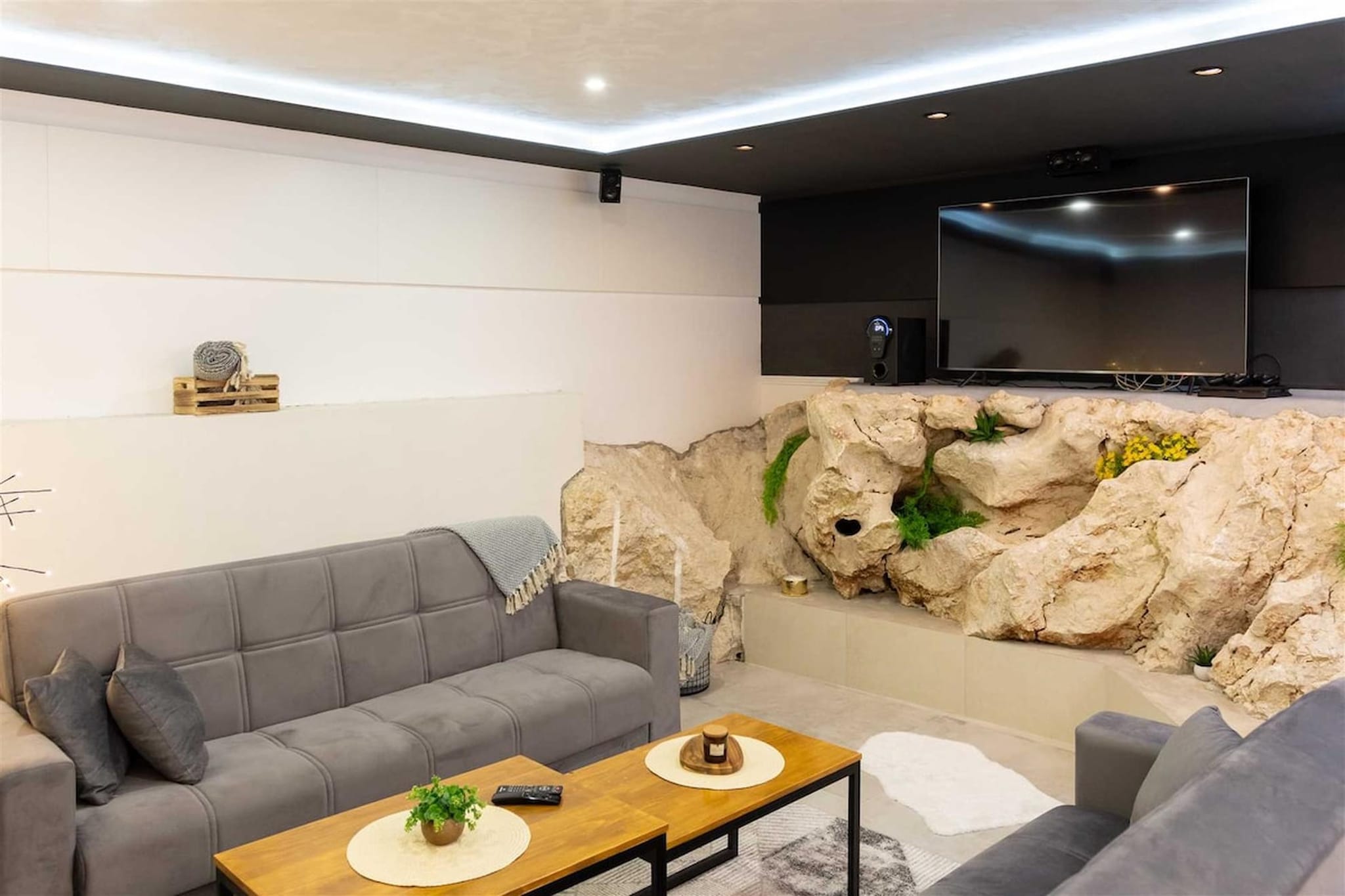 VILLA CASA MIA LUXURY RETREAT WITH SWIMMING POOL-Salon