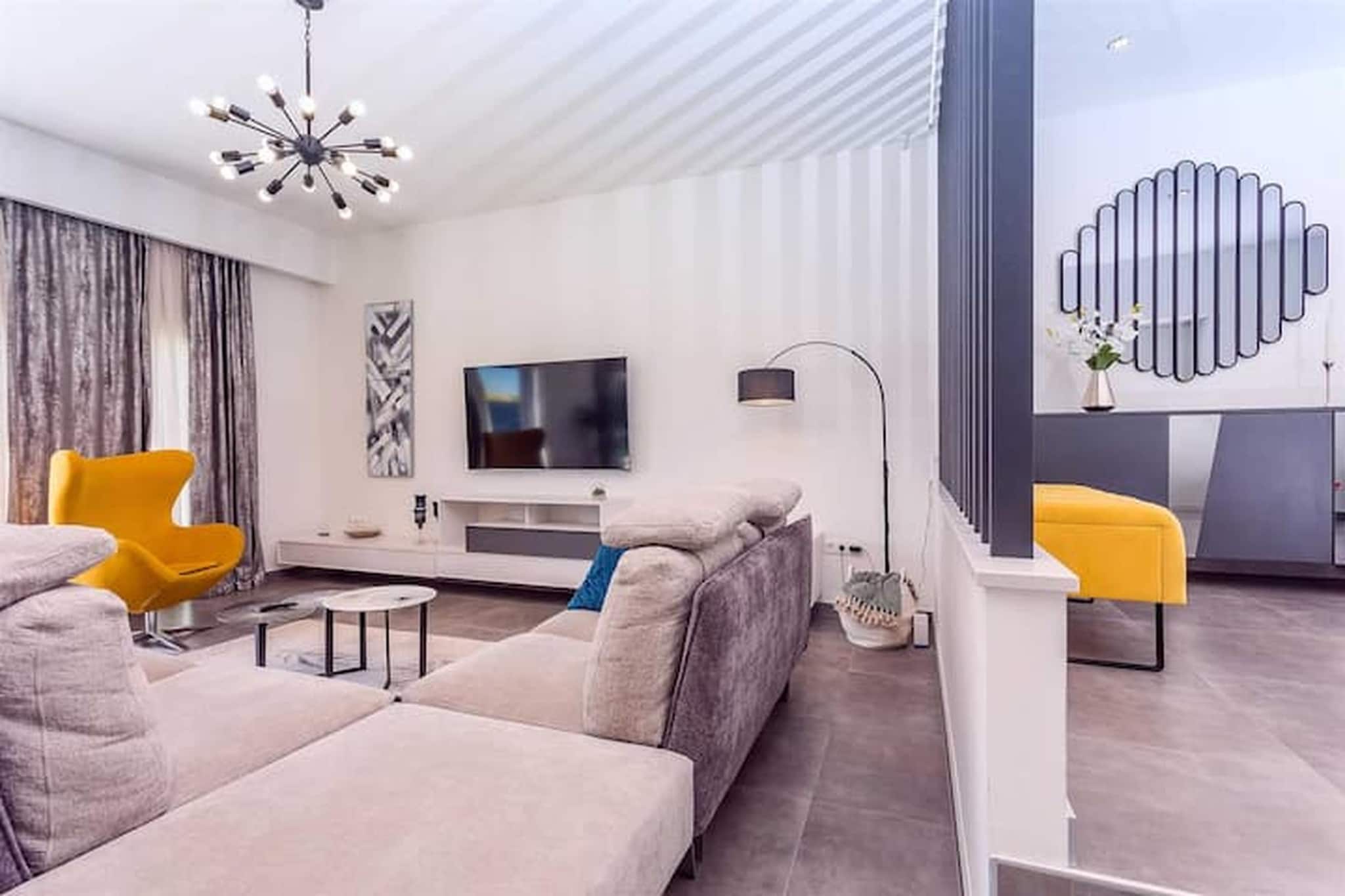 VILLA CASA MIA LUXURY RETREAT WITH SWIMMING POOL-Salon