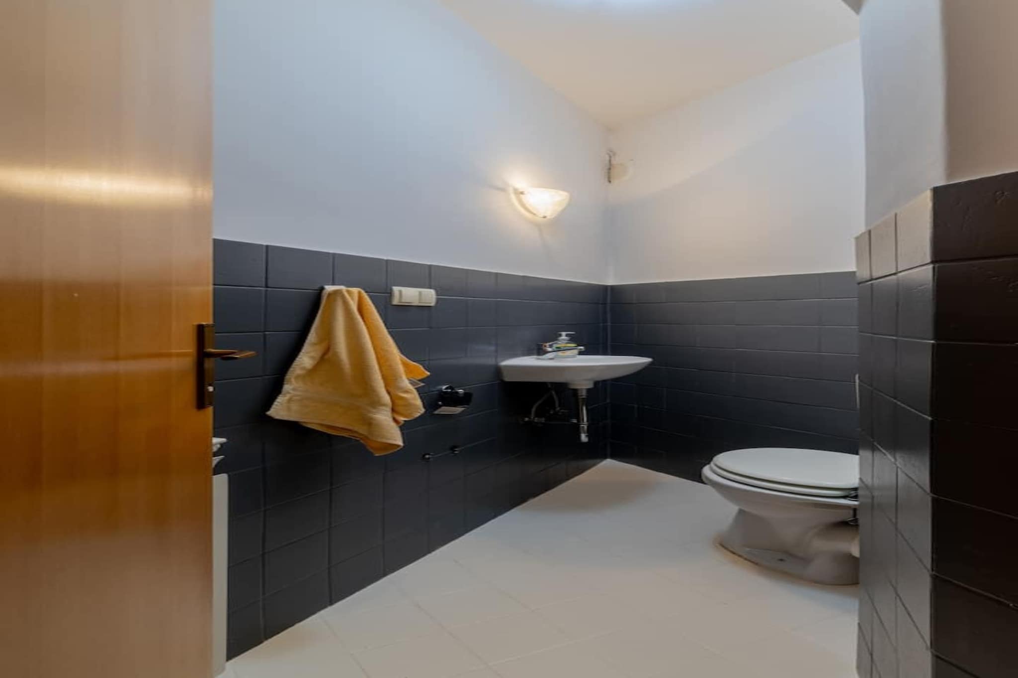 Villa Lavandis-Badkamer