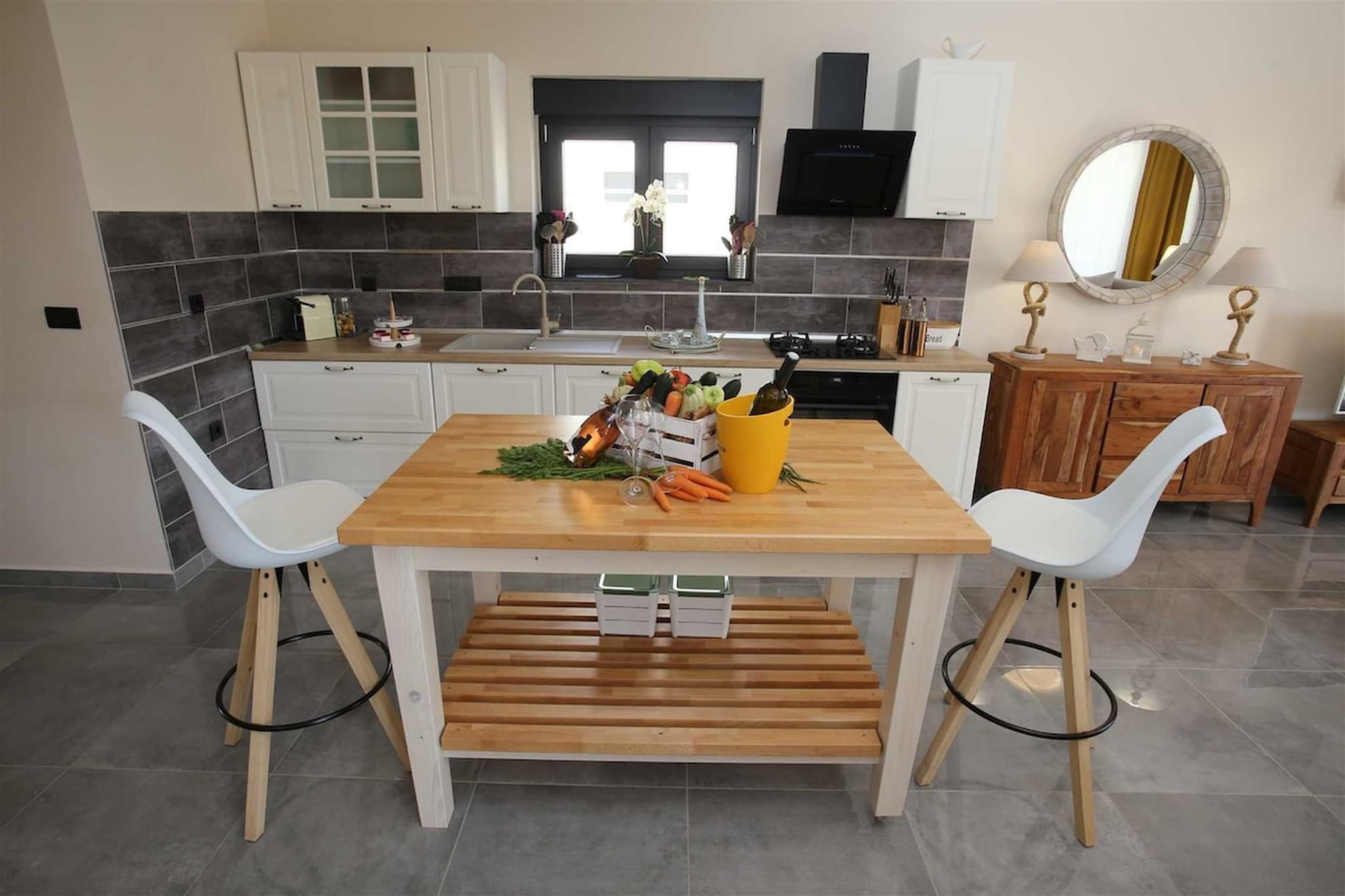 VILLA PUNTA SOL-Eetkamer