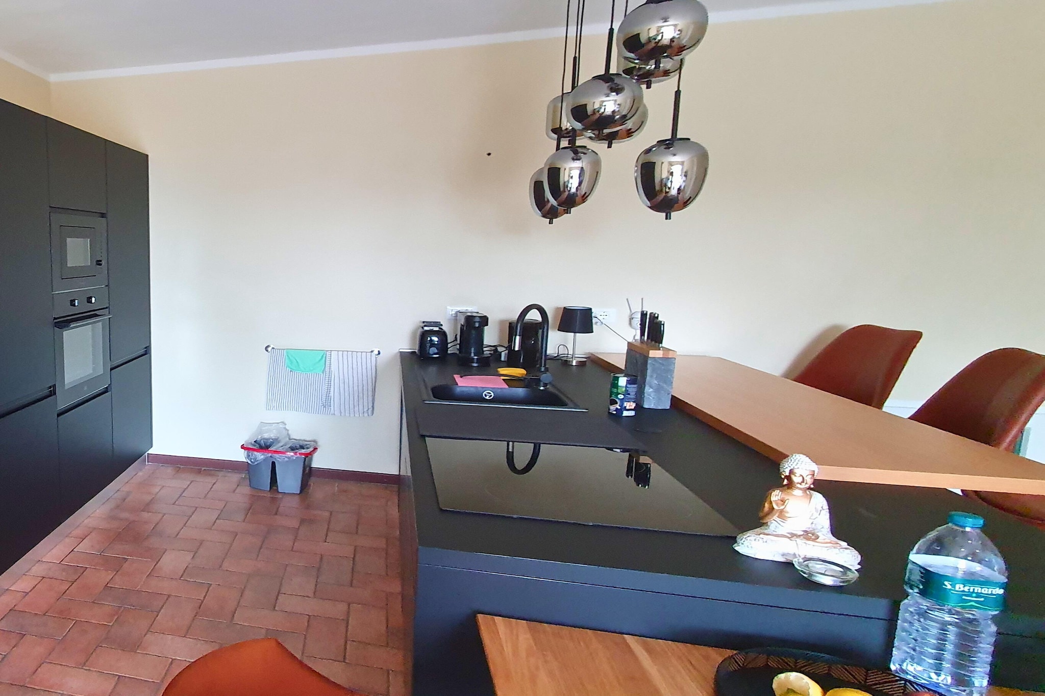 Apartment in einer charmanten Villa mit Meerblick-Cuisine