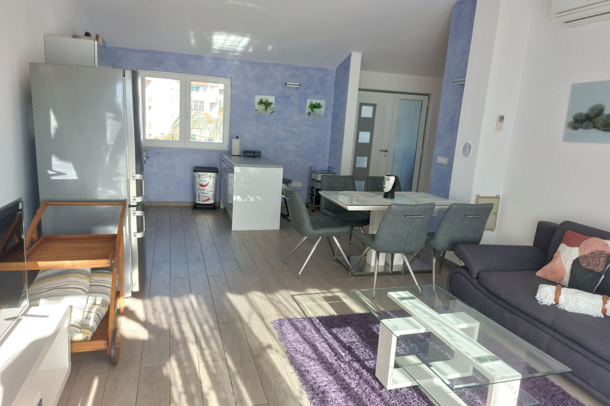 Villa Nižić Makarska -Two Bedroom Apartment With Terrace And Hot Tub (Lux F) - Eetkamer