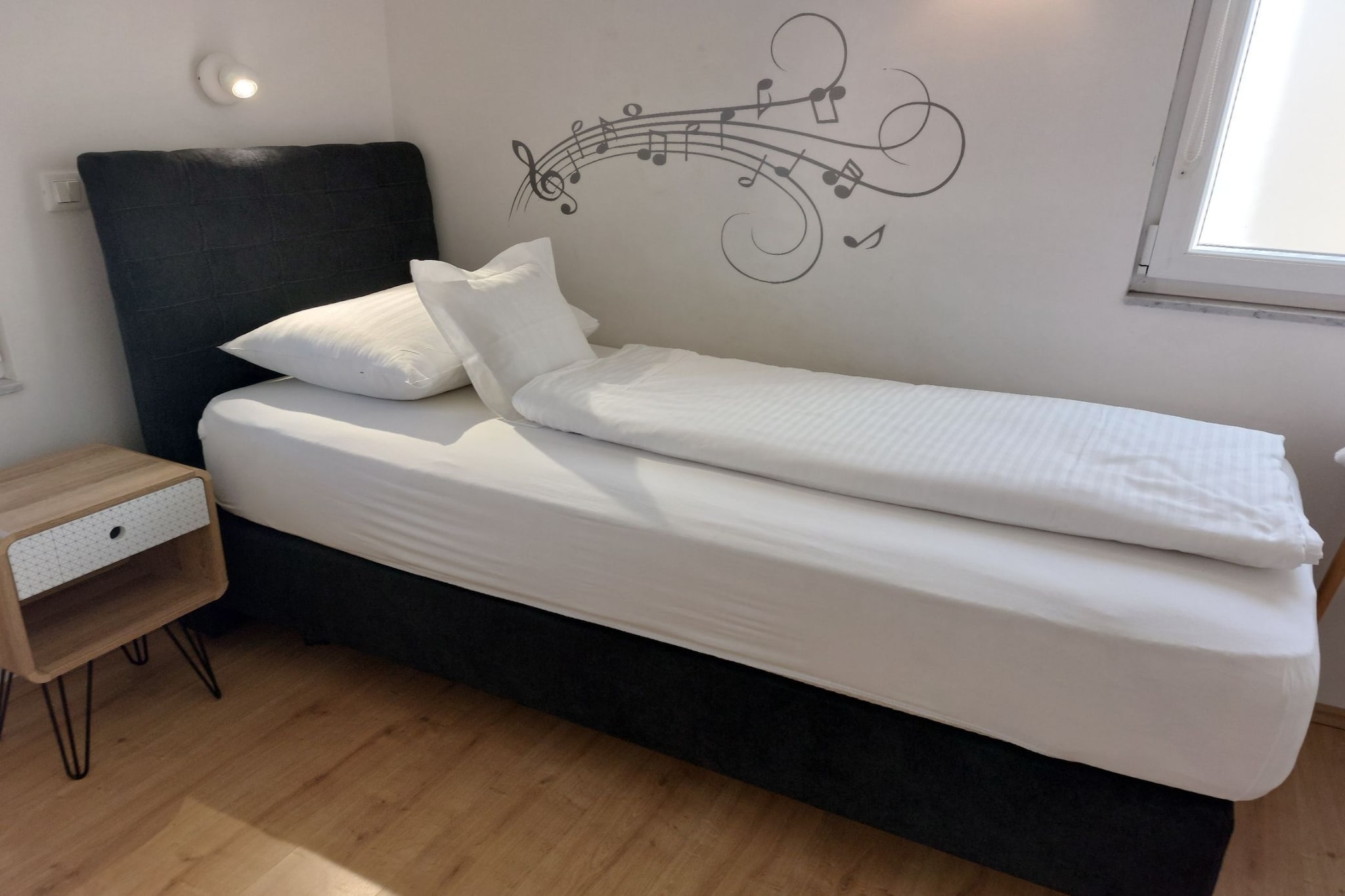 Villa Nižić Makarska -Two Bedroom Apartment With Terrace And Hot Tub (Lux F) - Slaapkamer