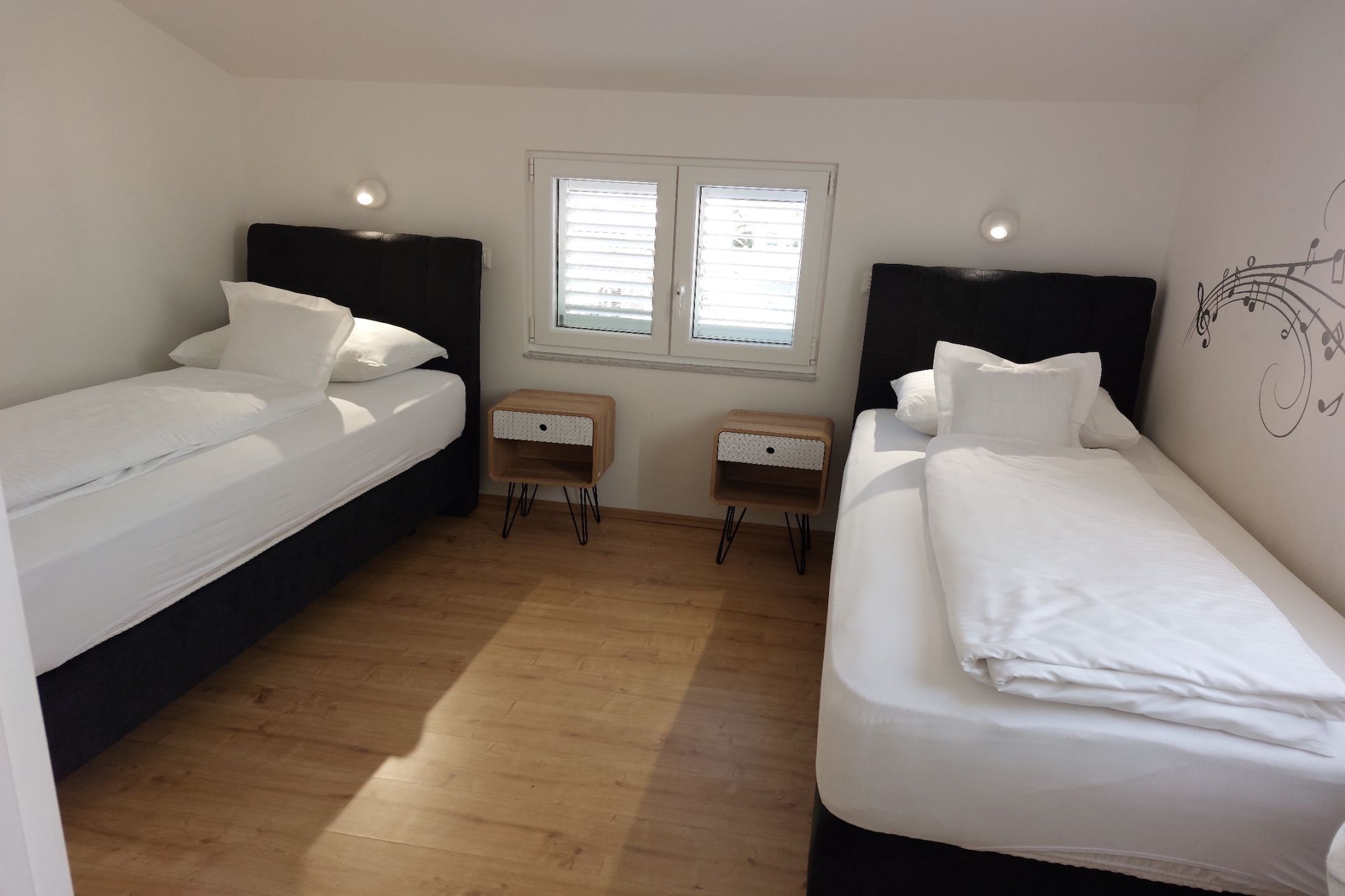 Villa Nižić Makarska -Two Bedroom Apartment With Terrace And Hot Tub (Lux F) - Slaapkamer