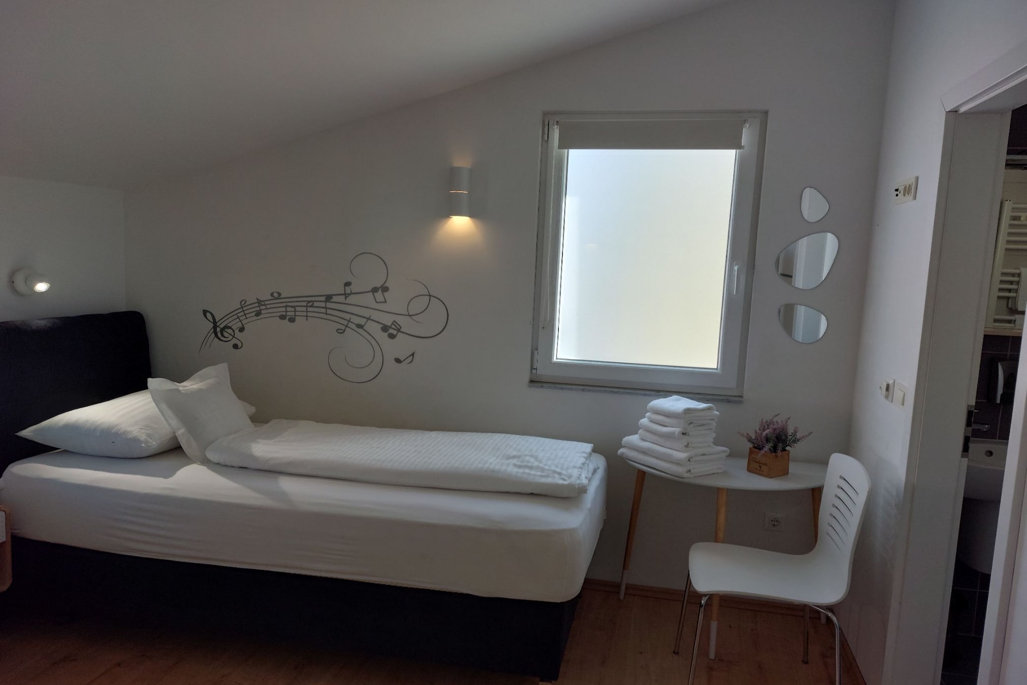 Villa Nižić Makarska -Two Bedroom Apartment With Terrace And Hot Tub (Lux F) - Slaapkamer