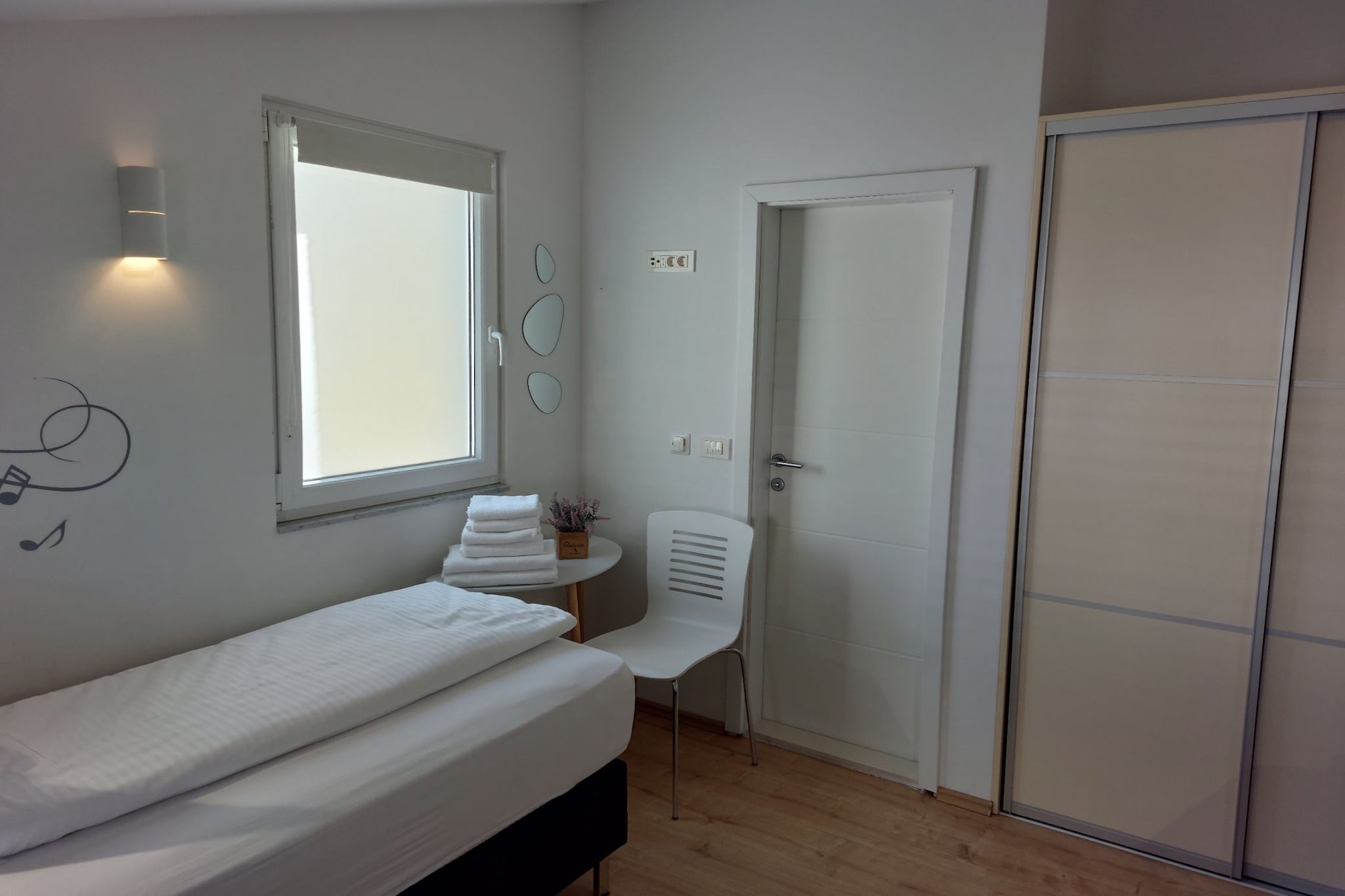 Villa Nižić Makarska -Two Bedroom Apartment With Terrace And Hot Tub (Lux F) - Slaapkamer