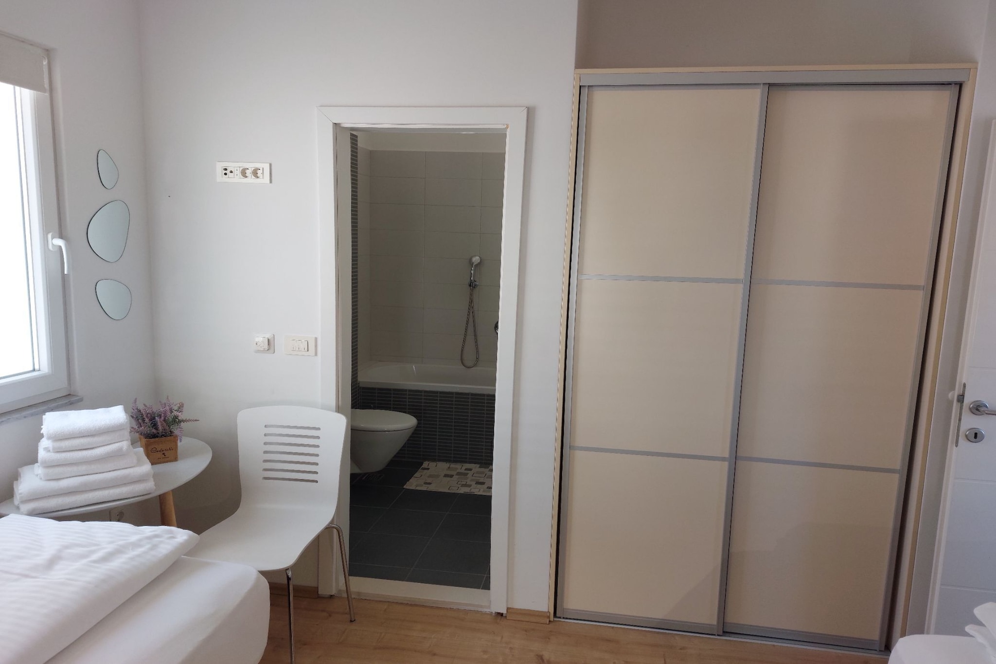 Villa Nižić Makarska -Two Bedroom Apartment With Terrace And Hot Tub (Lux F) - Slaapkamer