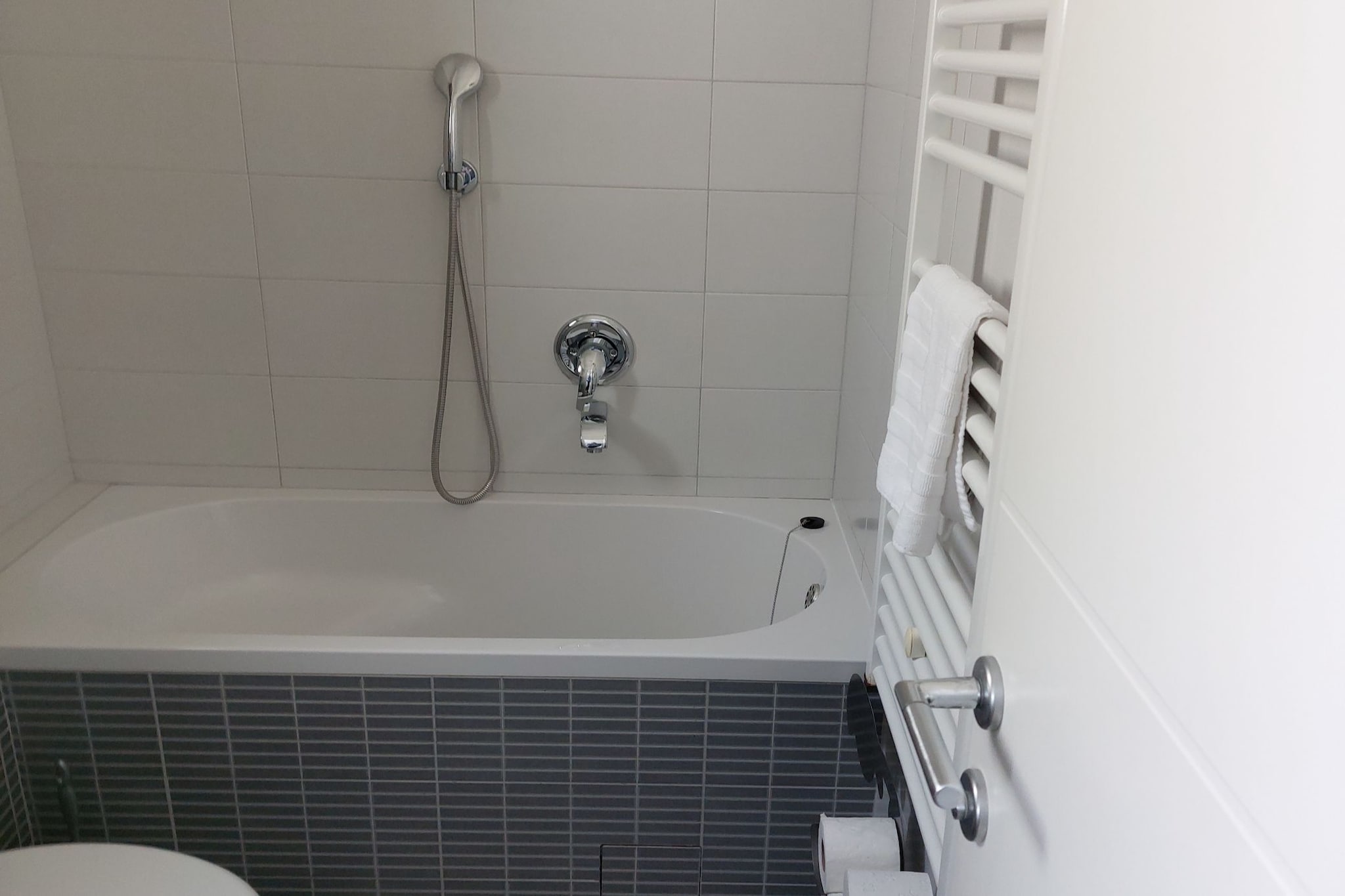 Villa Nižić Makarska -Two Bedroom Apartment With Terrace And Hot Tub (Lux F) - Badkamer