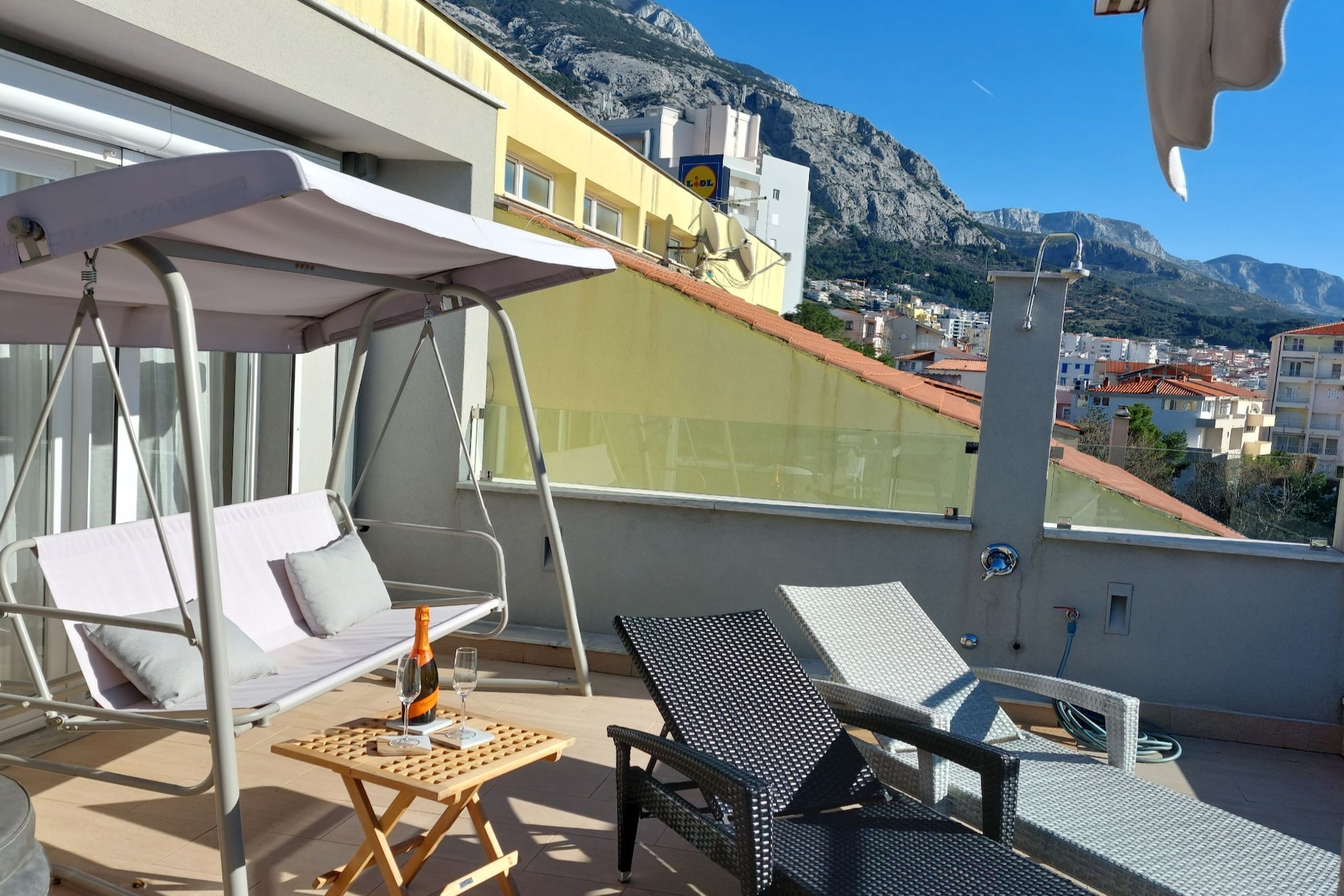 Villa Nižić Makarska -Two Bedroom Apartment With Terrace And Hot Tub (Lux F) - Terrasbalkon