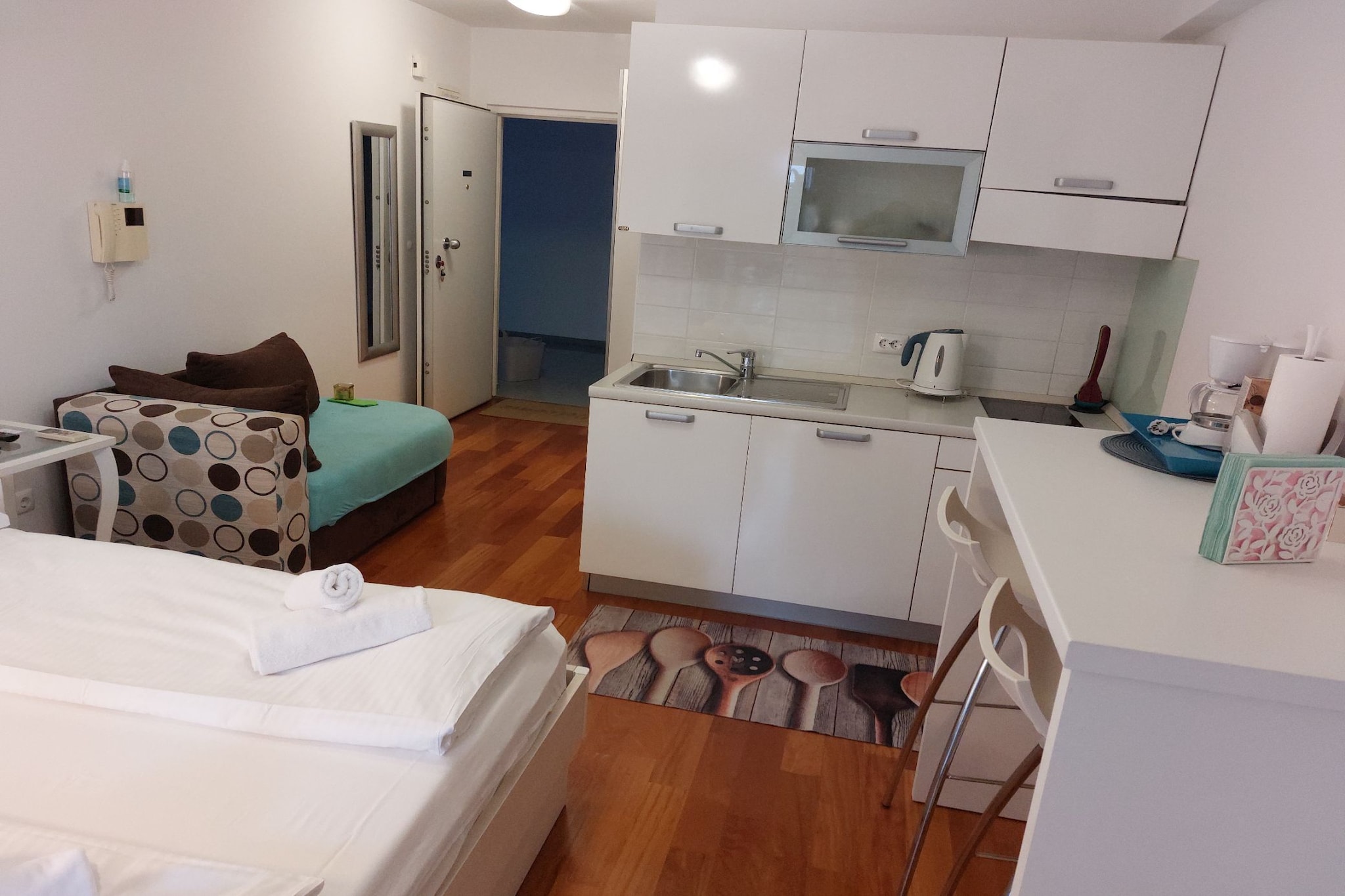 Villa Nižić Makarska - Studio Apartment With Balcony (Studio S) - Slaapkamer