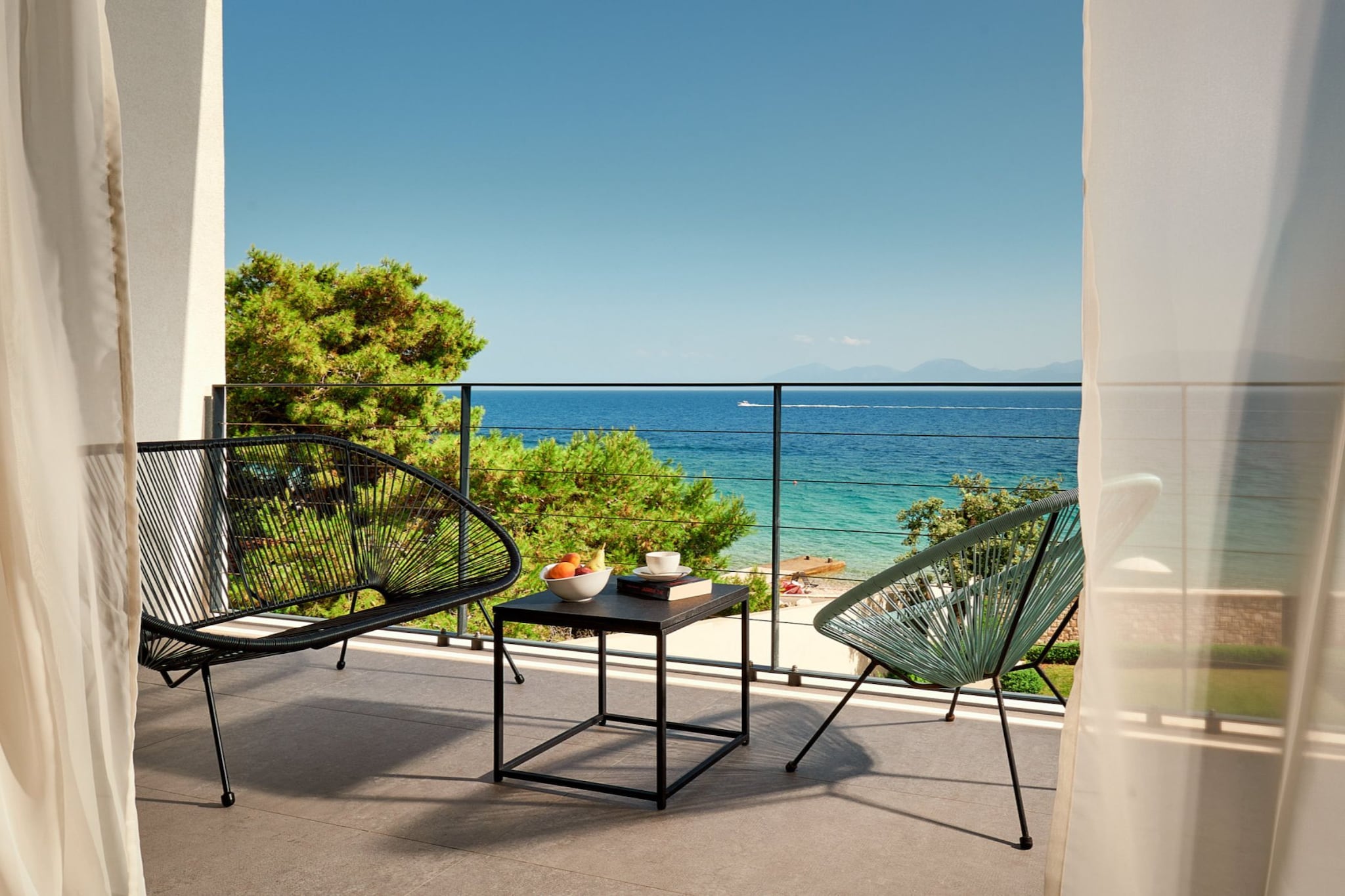 Villa Katina - Four bedroom Vila with pool and hot tub - Terrasse/Balkon