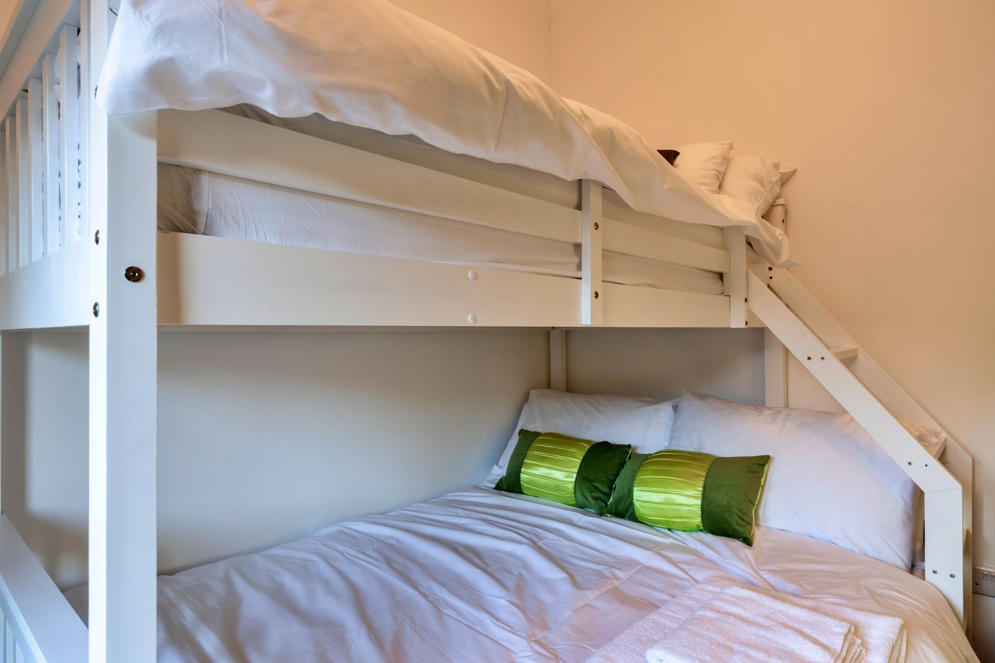 Lime Cottage, Great Houndbeare Farm - Bedroom