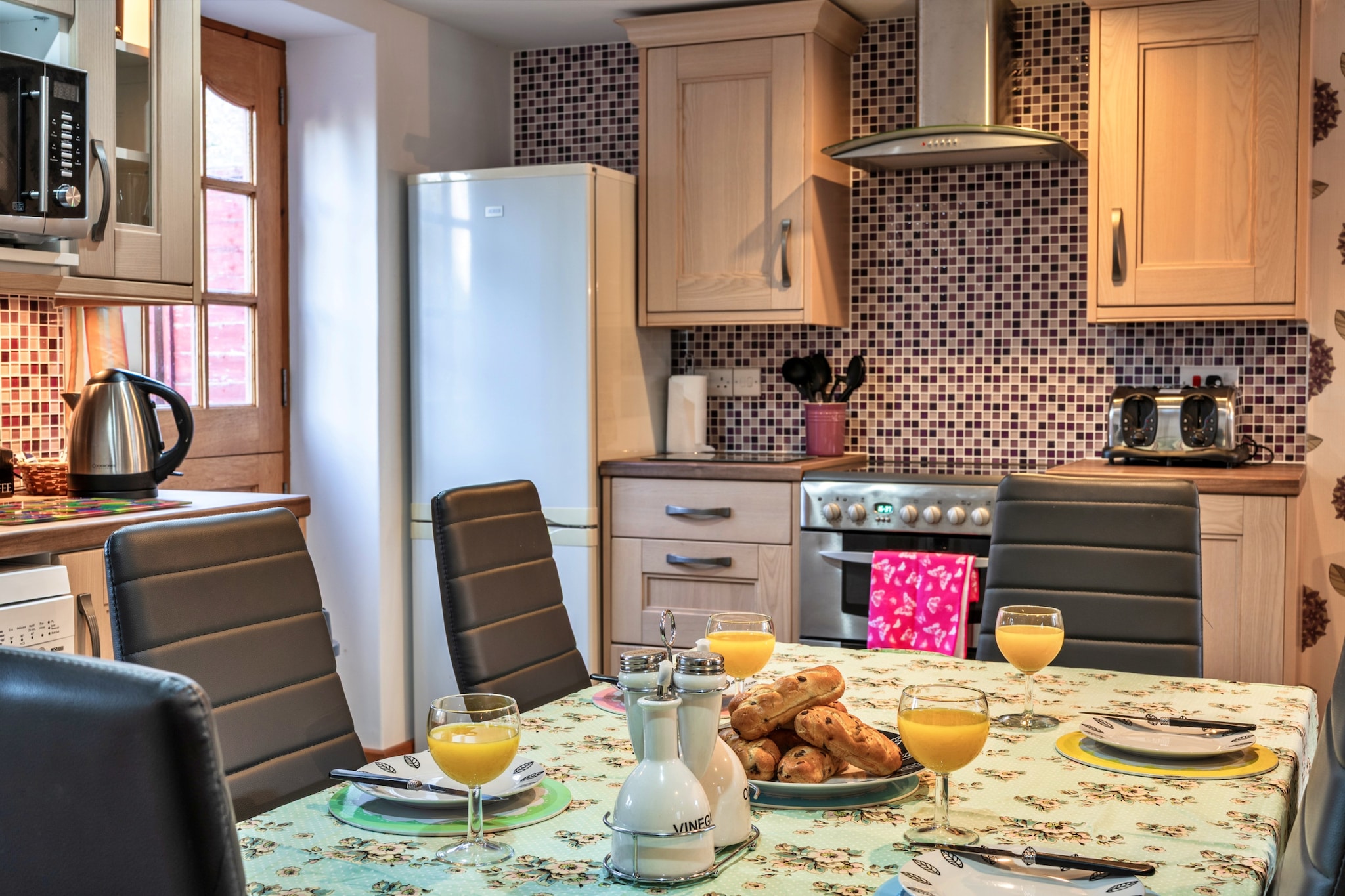 Ivy Cottage, Great Houndbeare Farm - Dining room