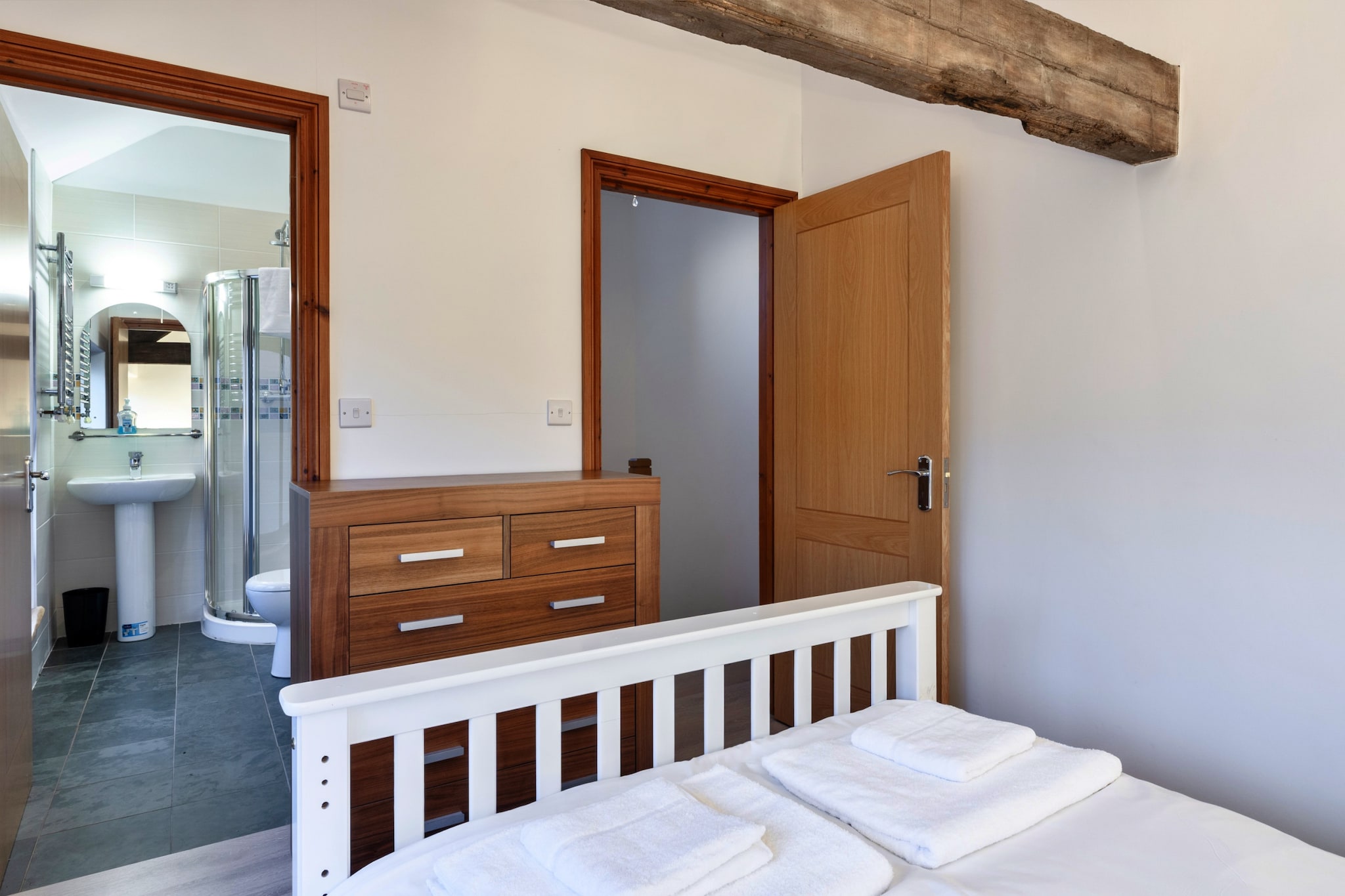 Ivy Cottage, Great Houndbeare Farm - Bedroom