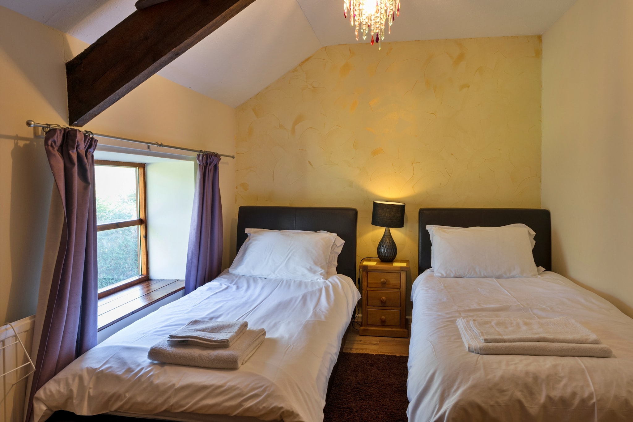 Mill Cottage, Great Houndbeare Farm - Bedroom