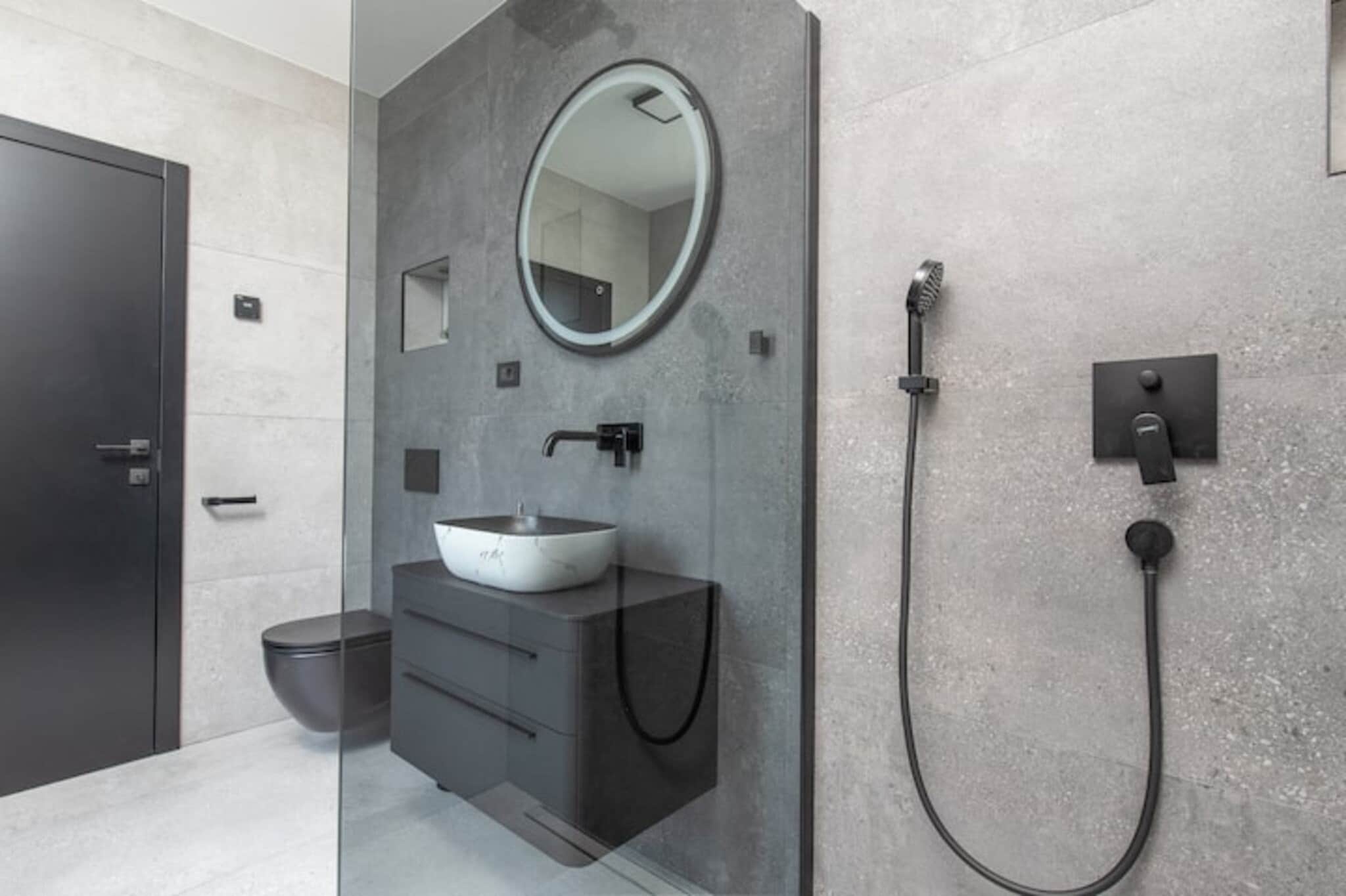 Villa Ivana-Badkamer