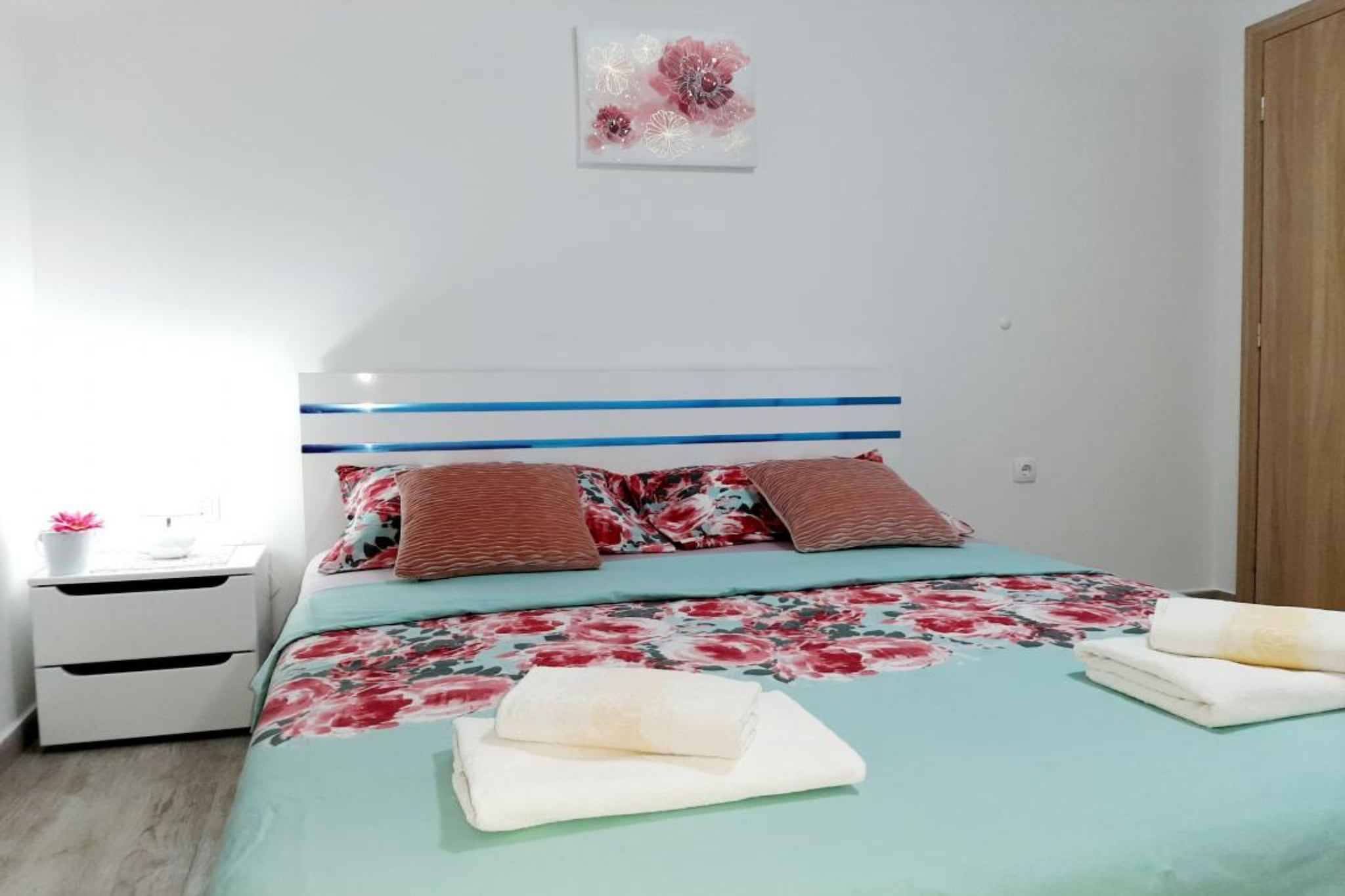 Apartments Tomislav - Two Bedroom Apartment with Terrace and Sea View - Bedroom