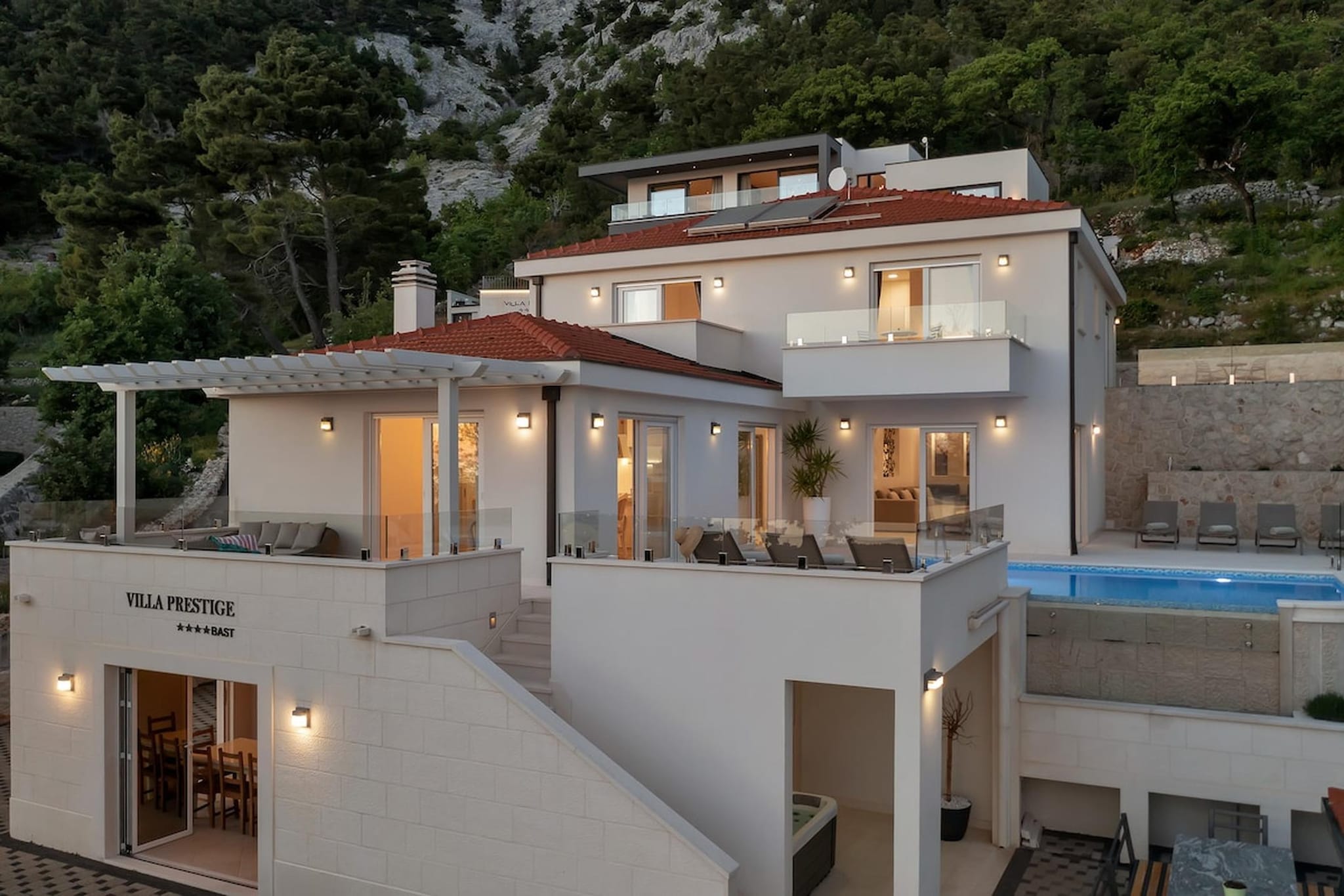 VILLA PRESTIGE-Buitenkant zomer