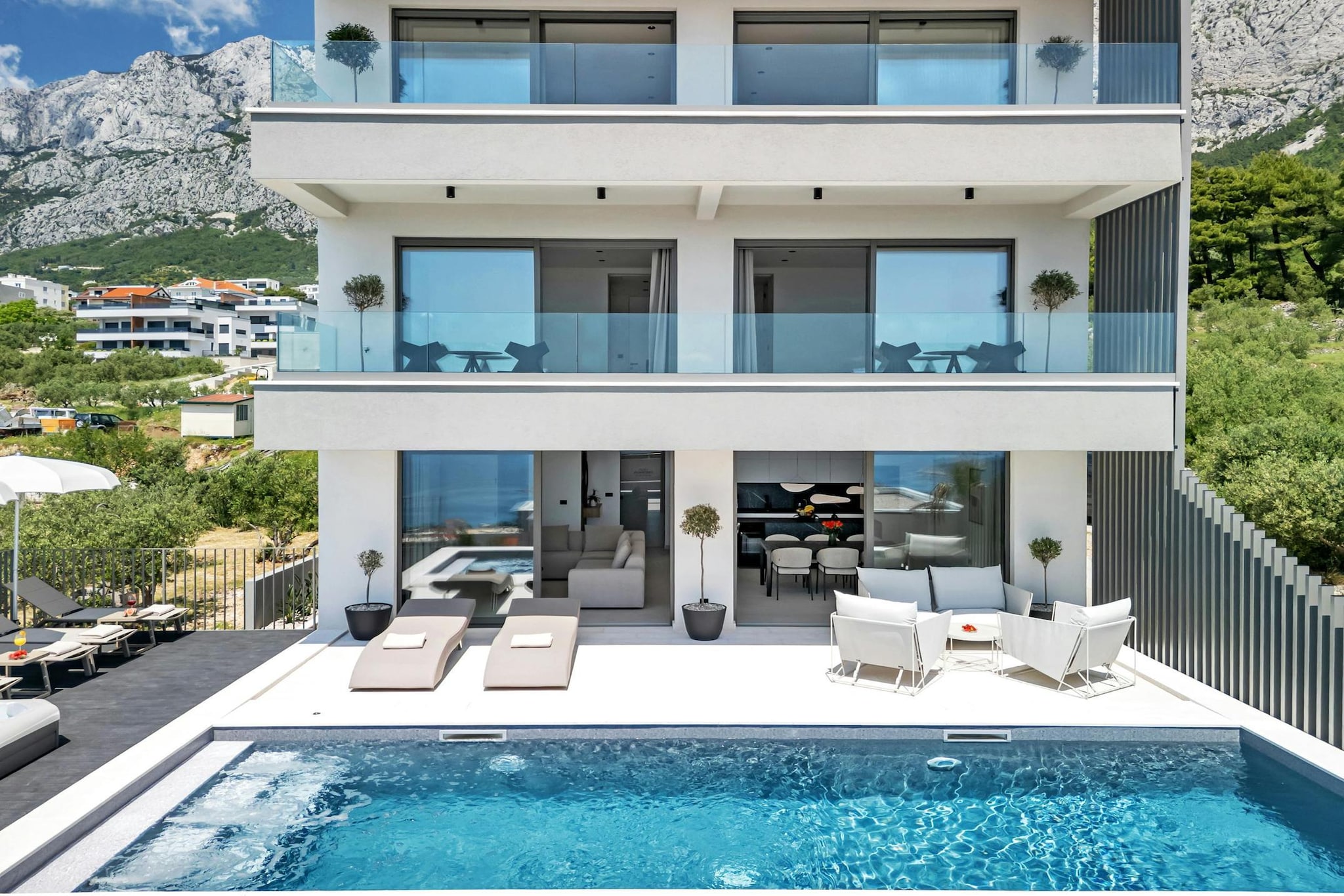 Villa Reina-Extérieur été