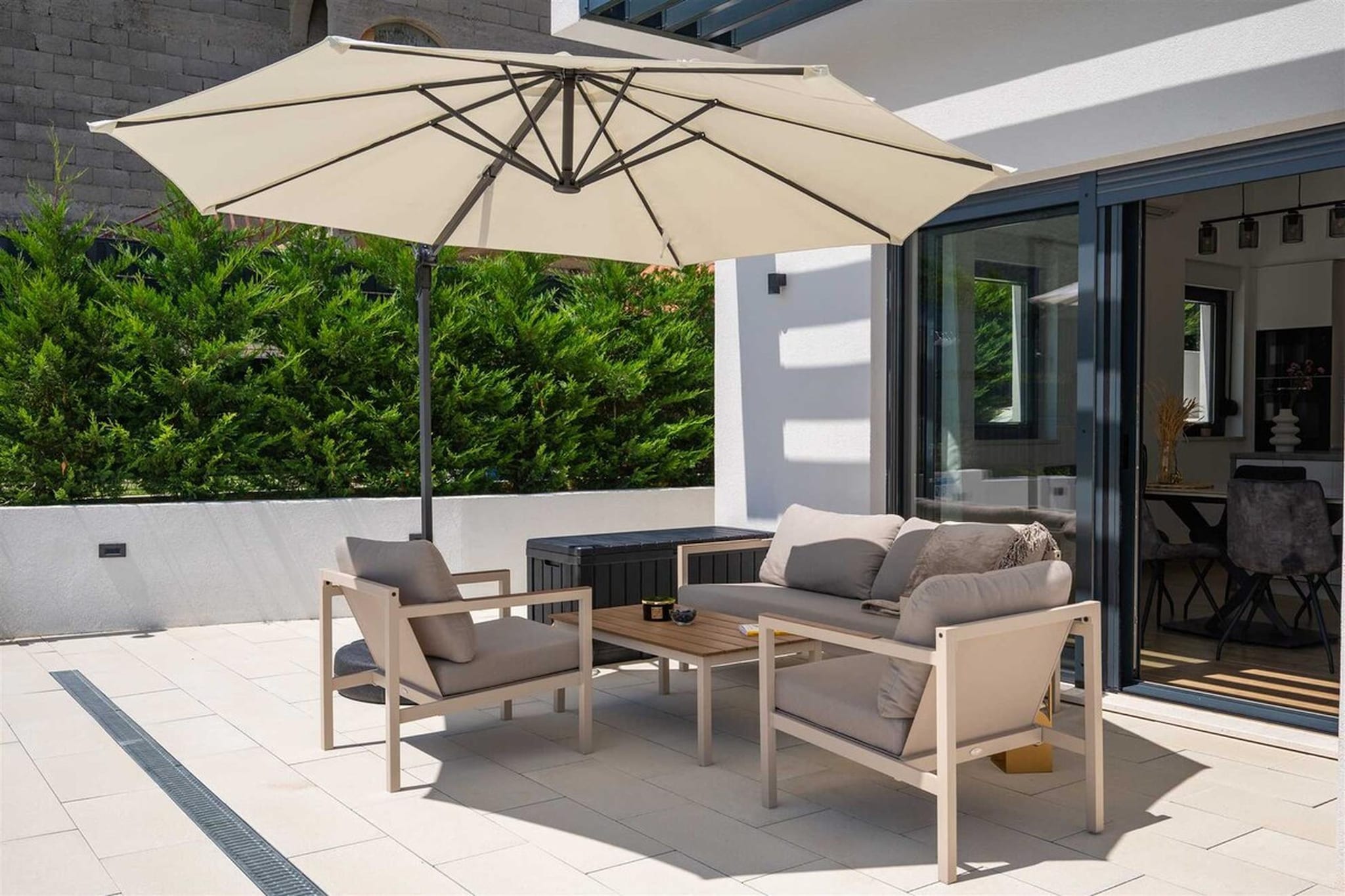 Villa Nacle-Terrasse/Balkon