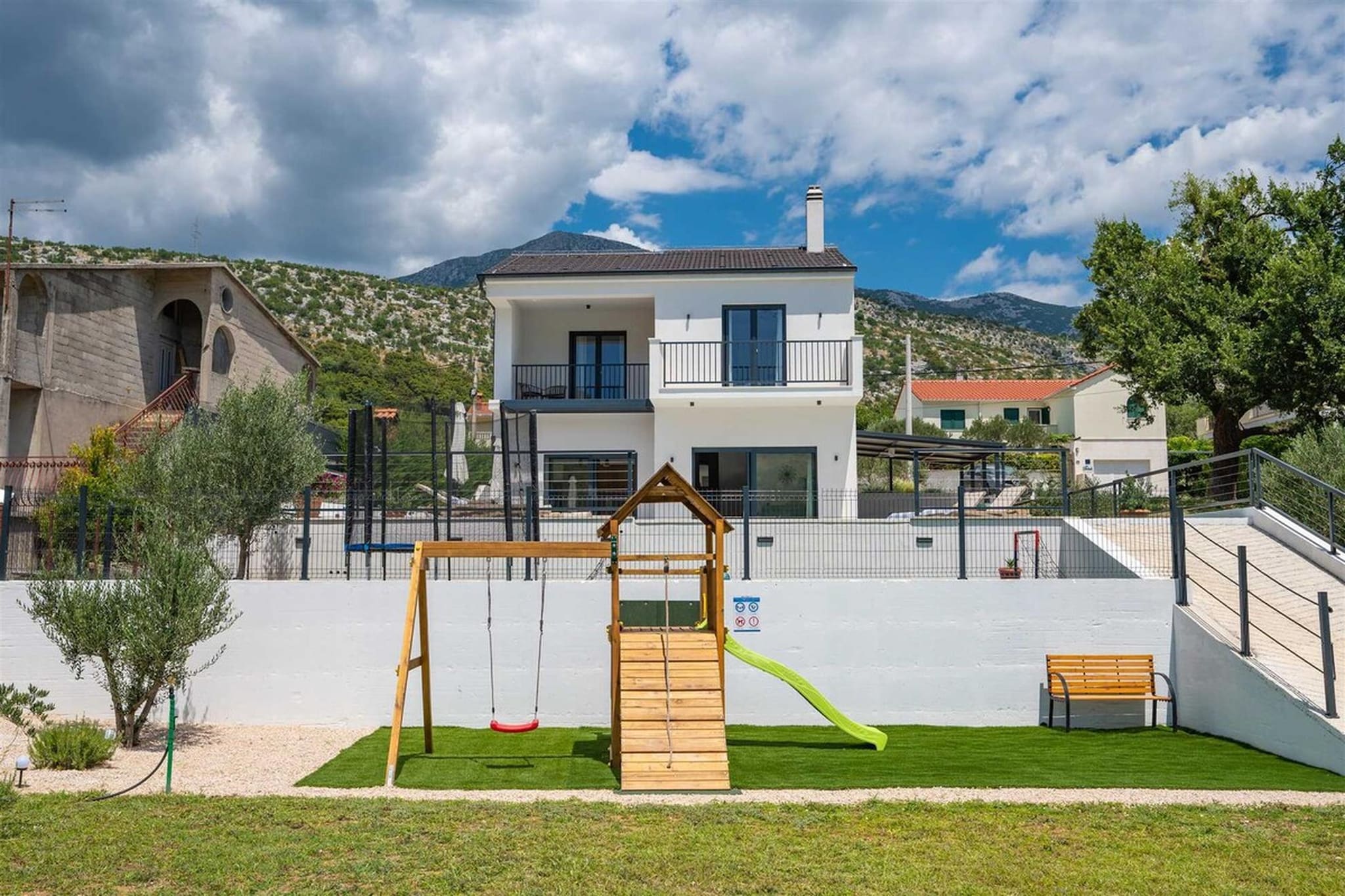 Villa Nacle-Außenbereich Sommer