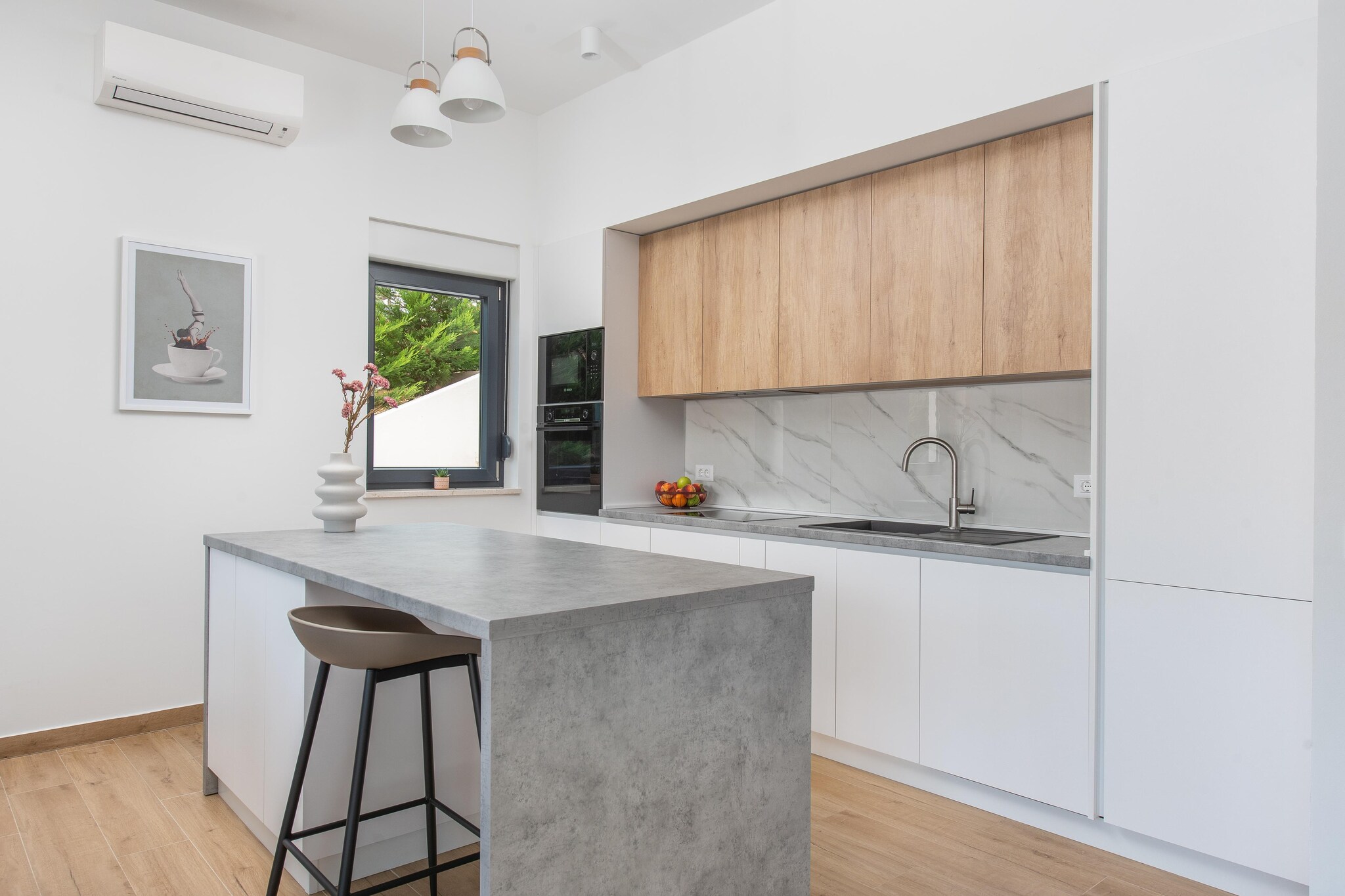 Relaxed Family Villa in Naklice