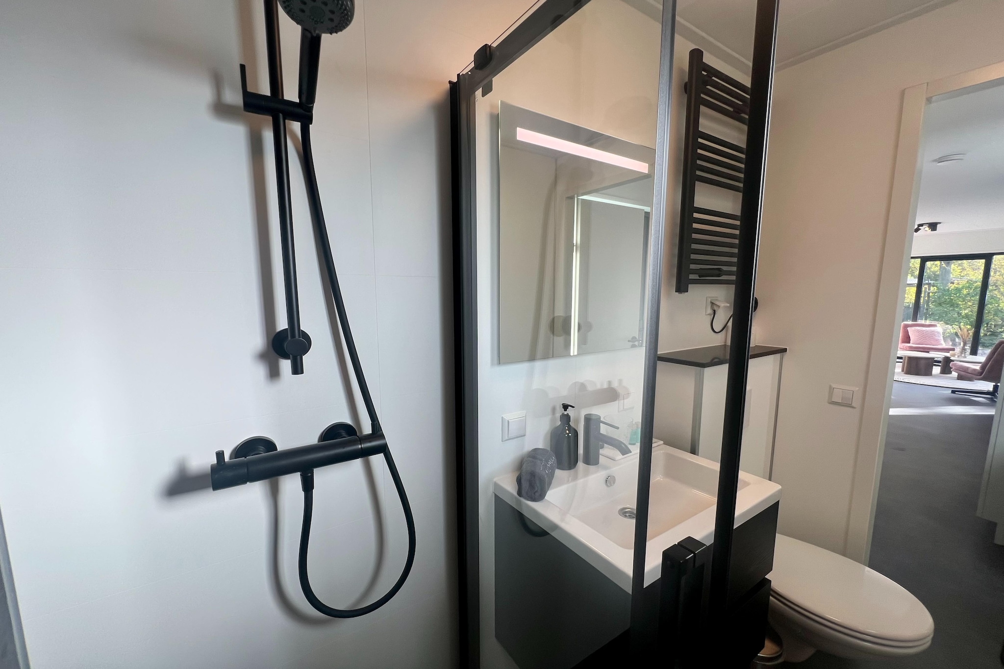 Campanula 102-Bathroom