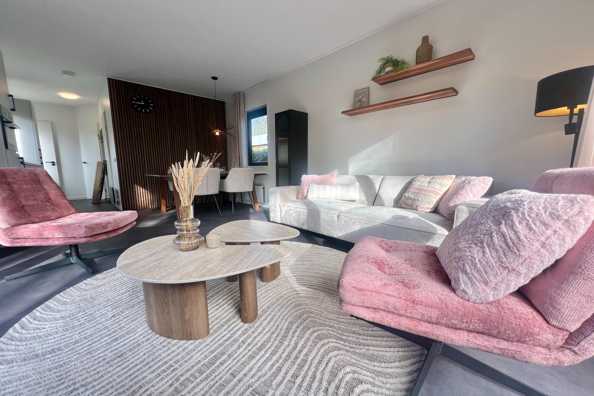 Campanula 102-Living room