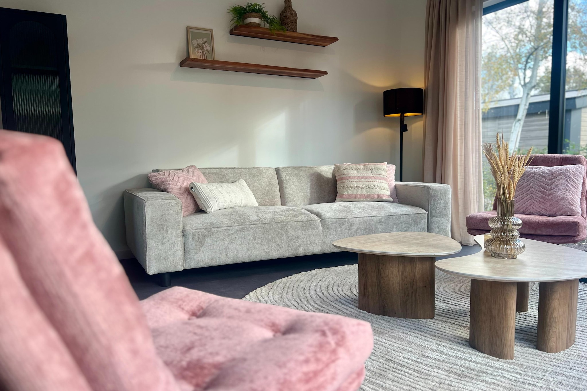 Campanula 102-Living room