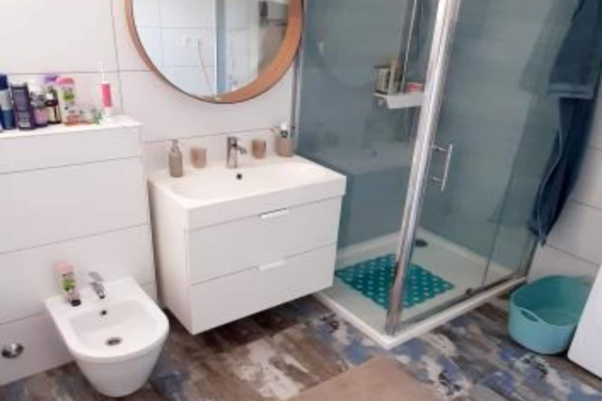 Casa Bel Mare - Three Bedroom Holiday Home With Balcony and Sea View - Bathroom