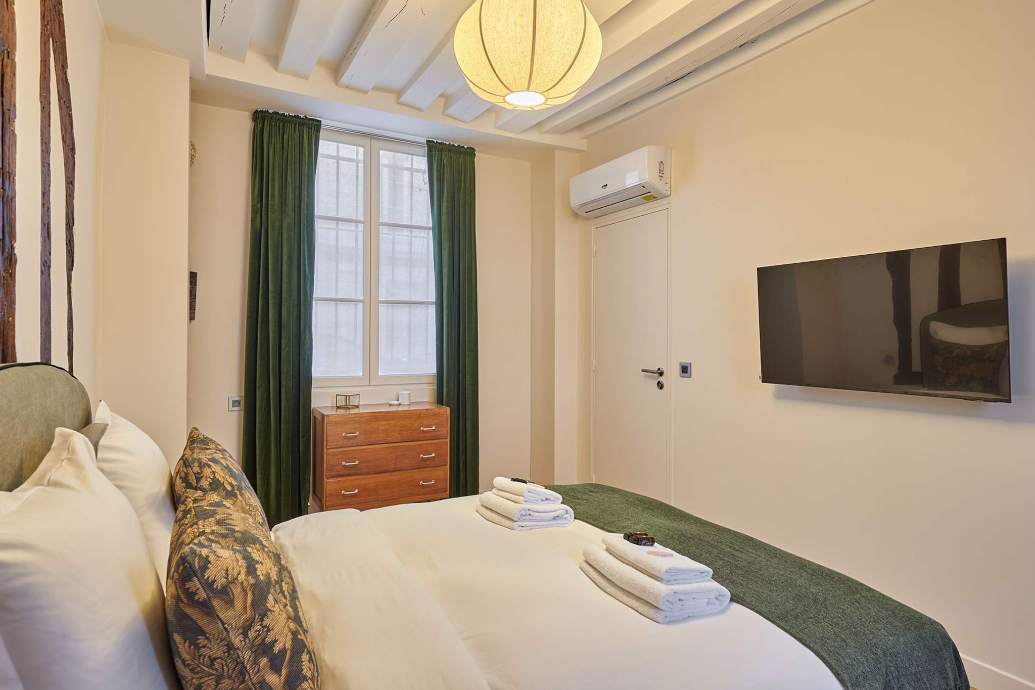 TURENNE 85-Niet-getagd