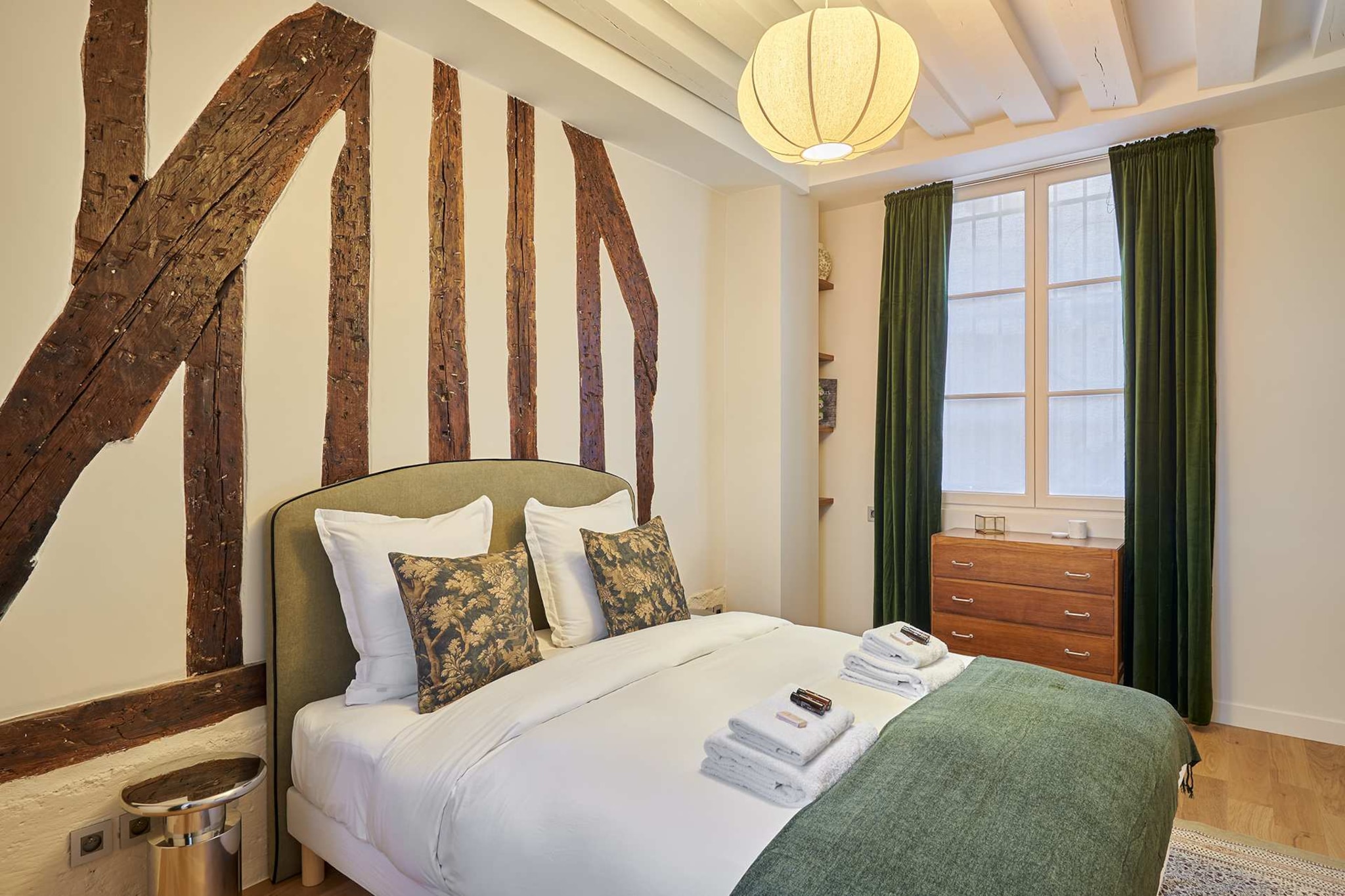 TURENNE 85-Niet-getagd