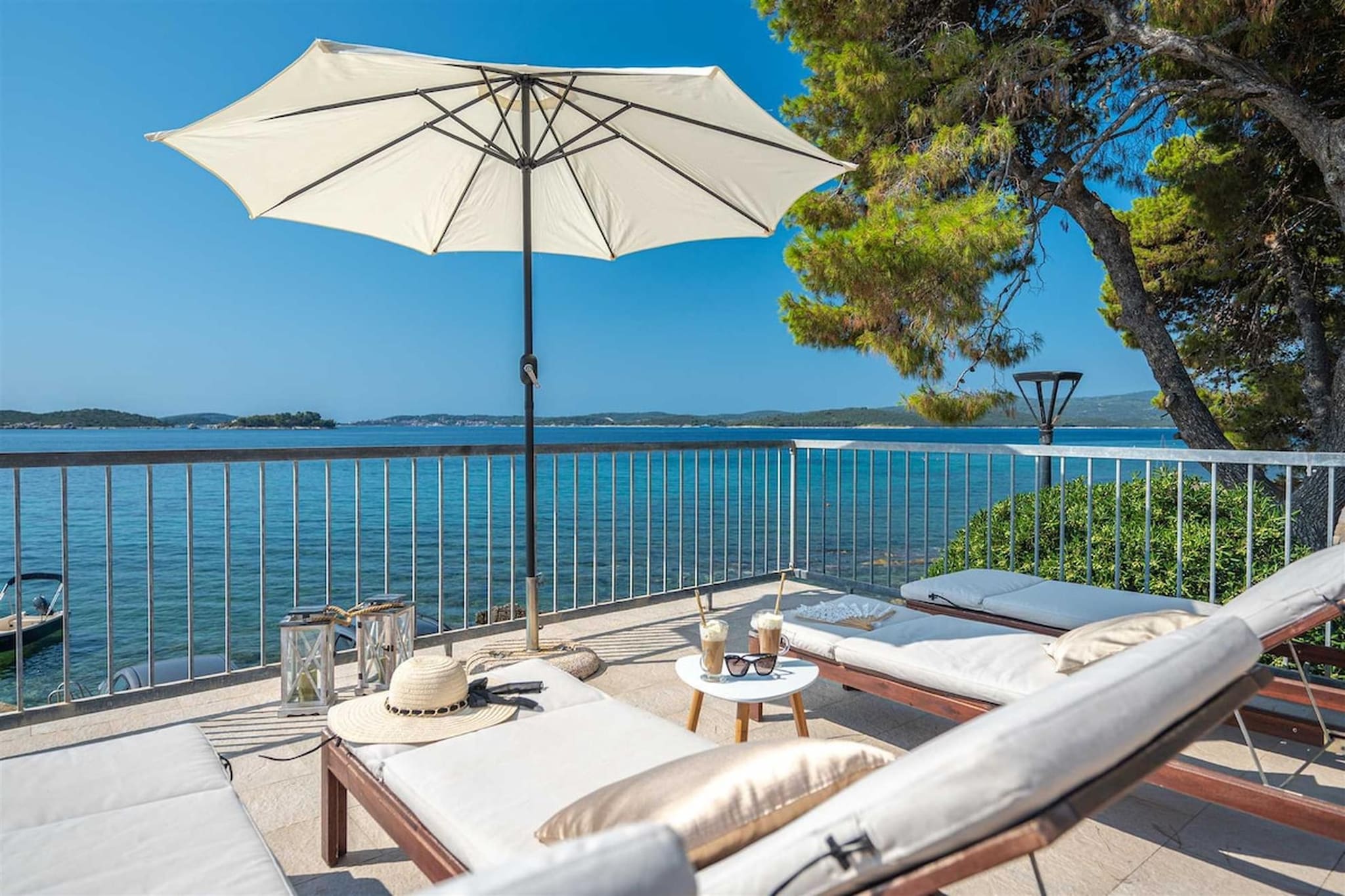 Villa AdriaStone-Vue d'été