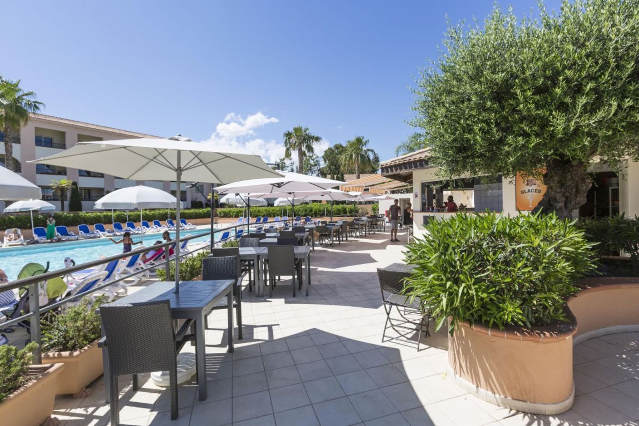 Sognu di Mare Residence BILOCALE/6 TRILOCALE/6 persone-Terrasbalkon