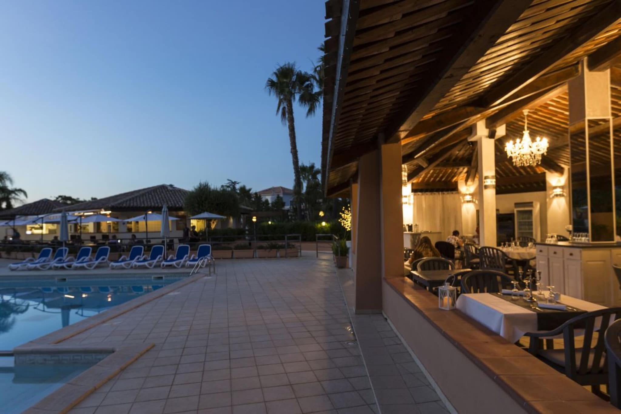 Sognu di Mare Residence BILOCALE/6 TRILOCALE/6 persone-Terrasbalkon