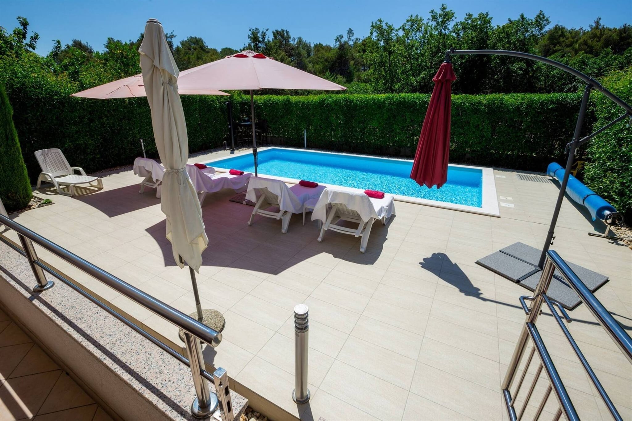 Apartment ViGo with private pool-Zwembad