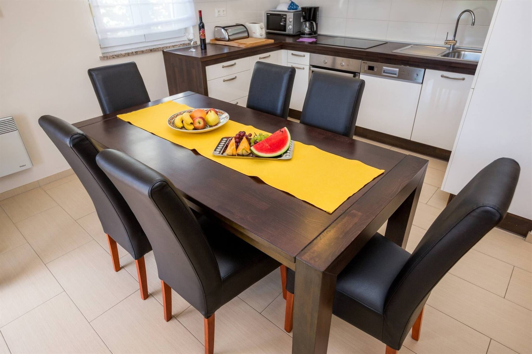 Apartment ViGo with private pool-Eetkamer