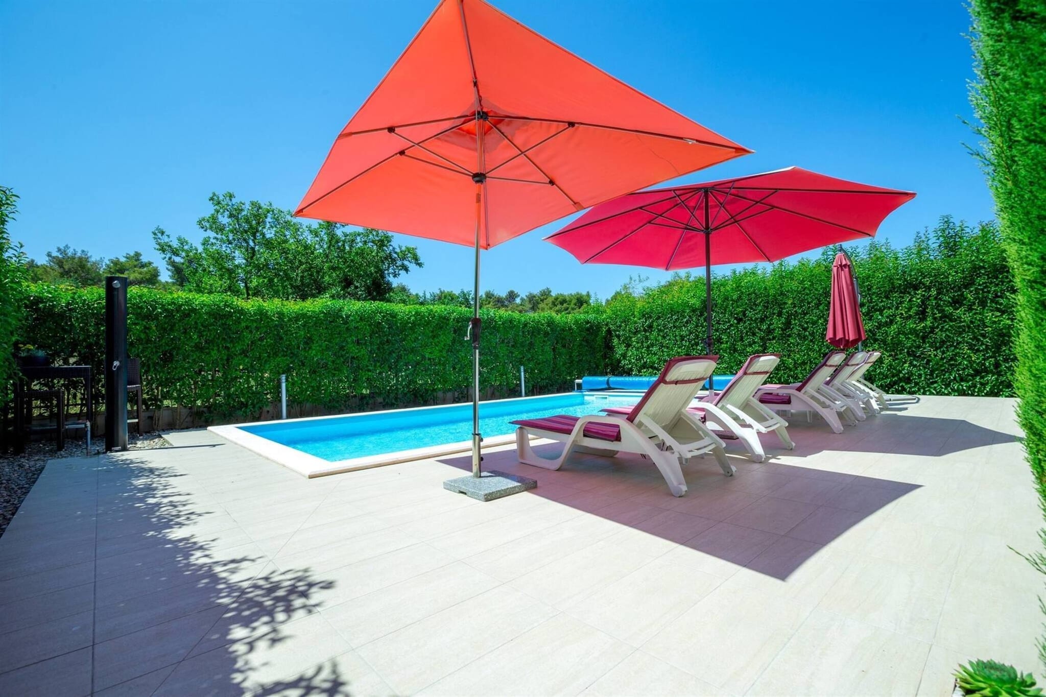 Apartment ViGo with private pool-Zwembad