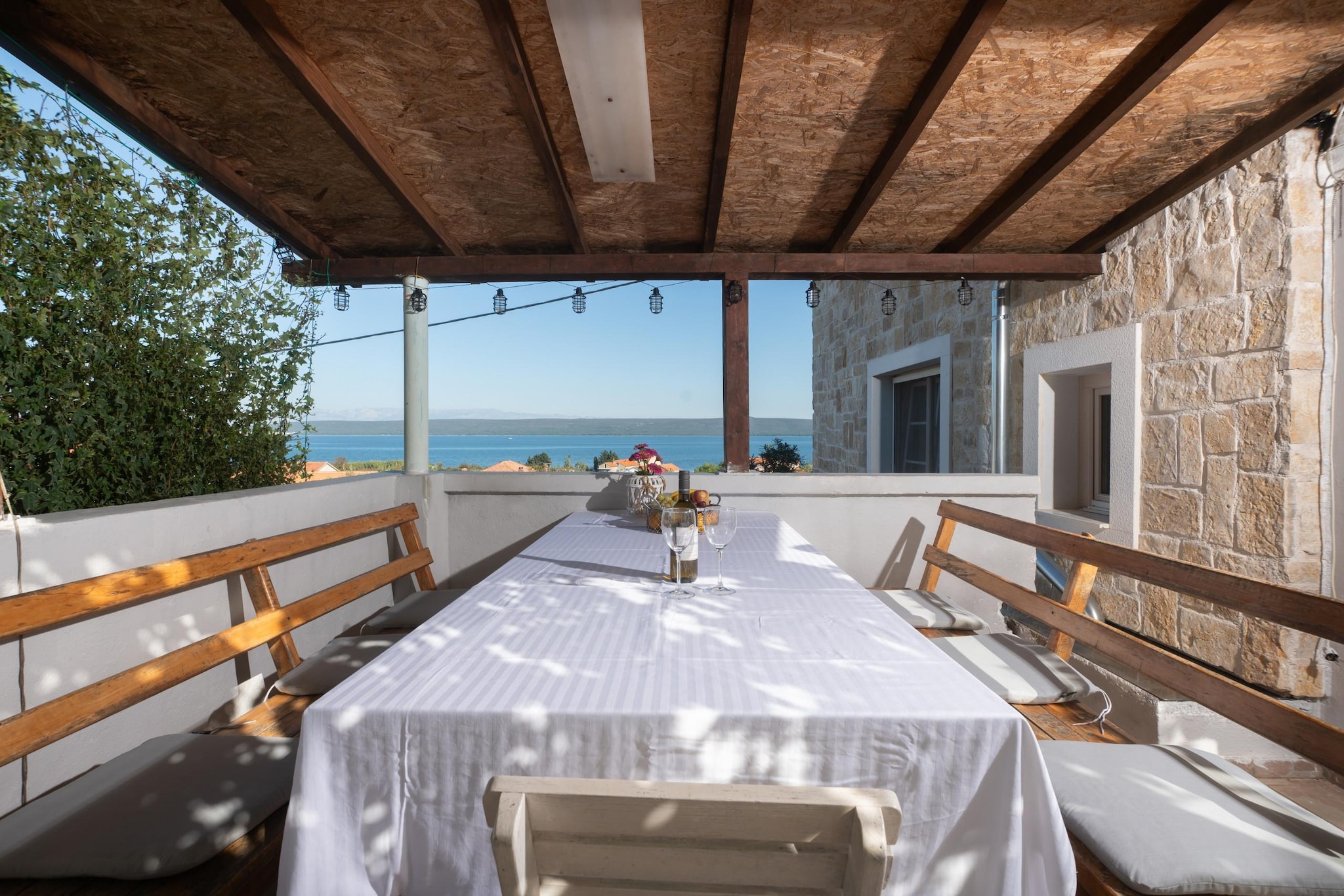 Holiday home Antonela-Terrasbalkon