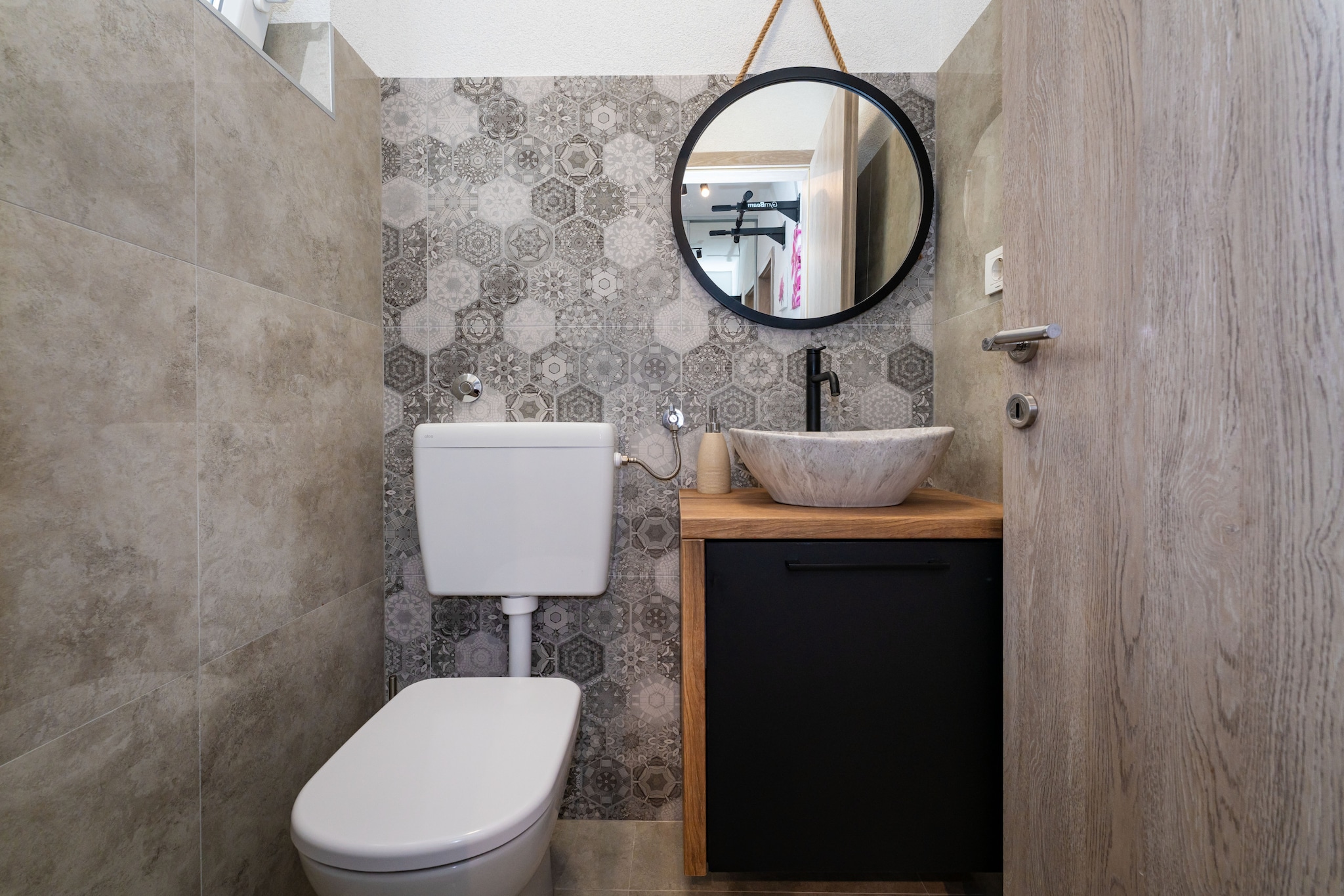 Sea view apartment Klara-Badkamer