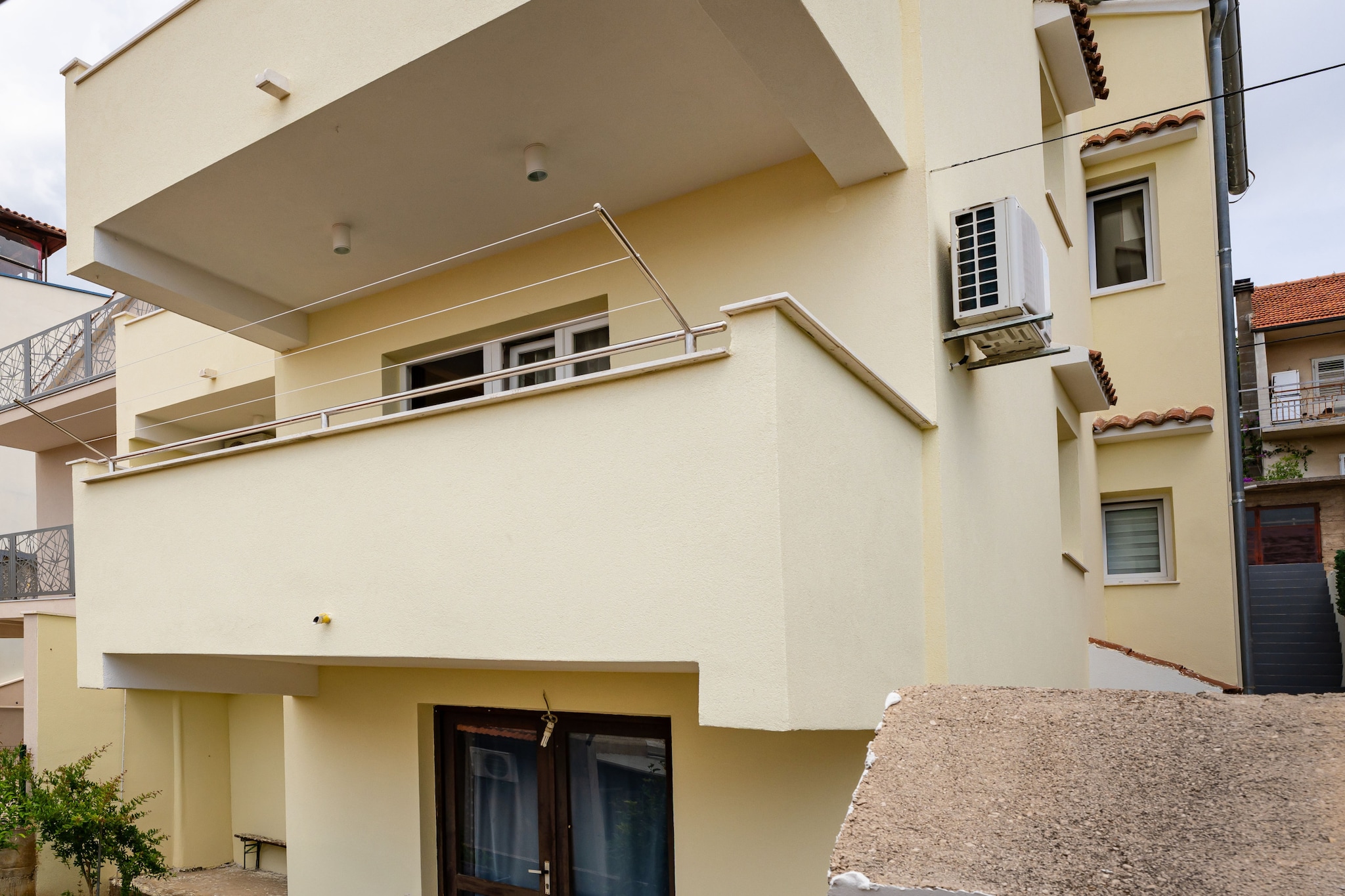 Sea view apartment Klara-Buitenkant zomer