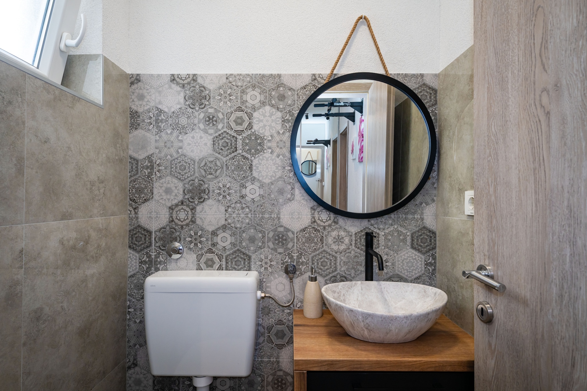 Sea view apartment Klara-Badkamer