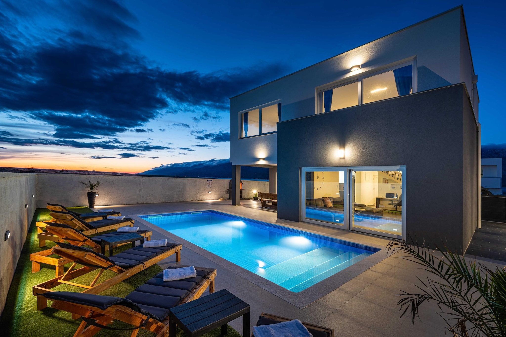 Sea view Villa Punta-Außenbereich Sommer