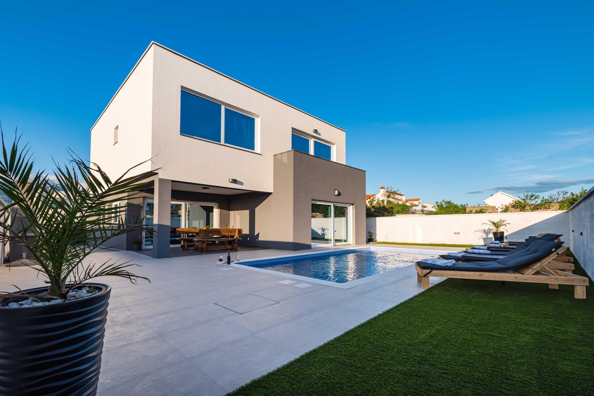 Sea view Villa Punta-Außenbereich Sommer